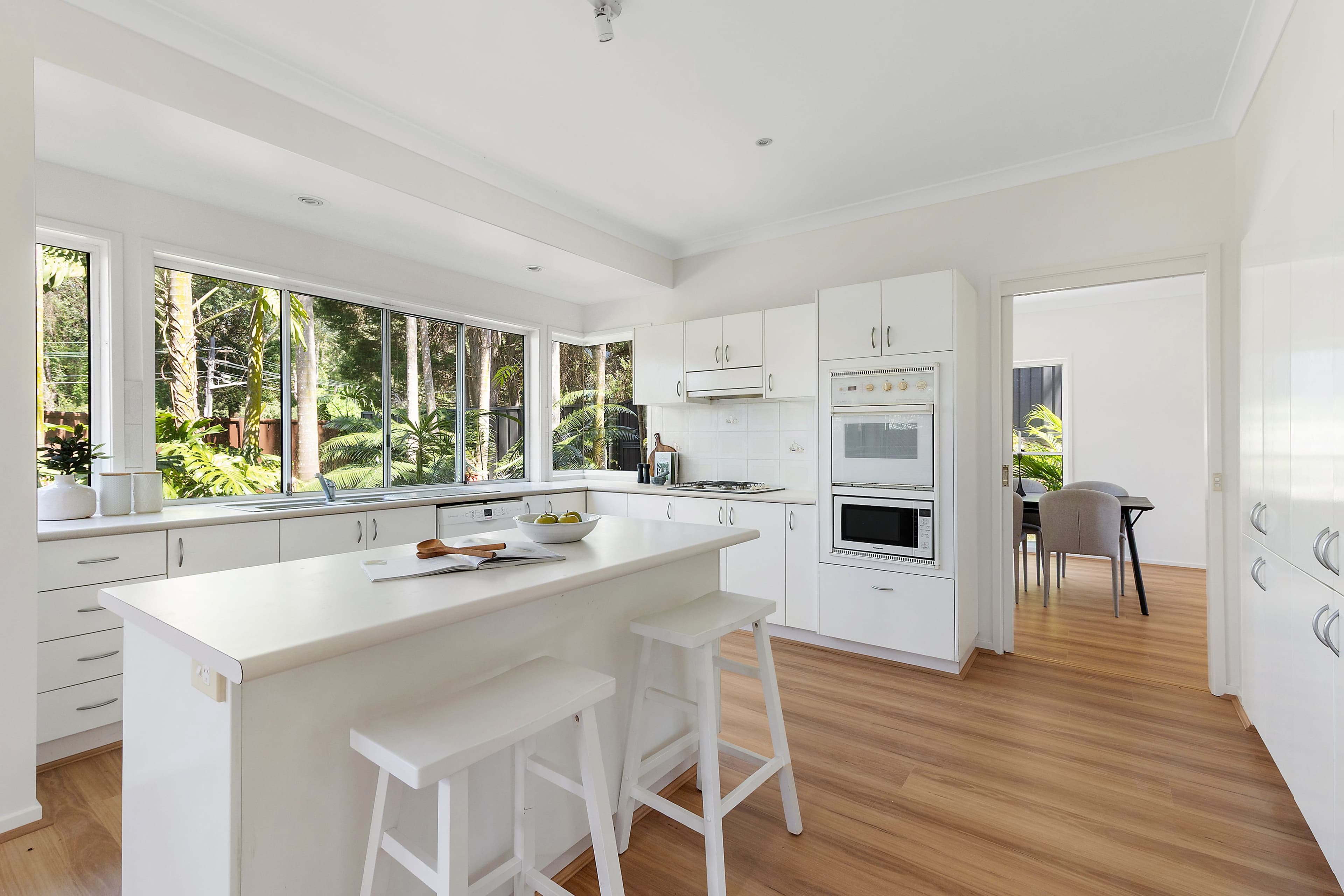 3 Warwick Place , Wahroonga NSW 2076, Wahroonga - Thumbnail 2