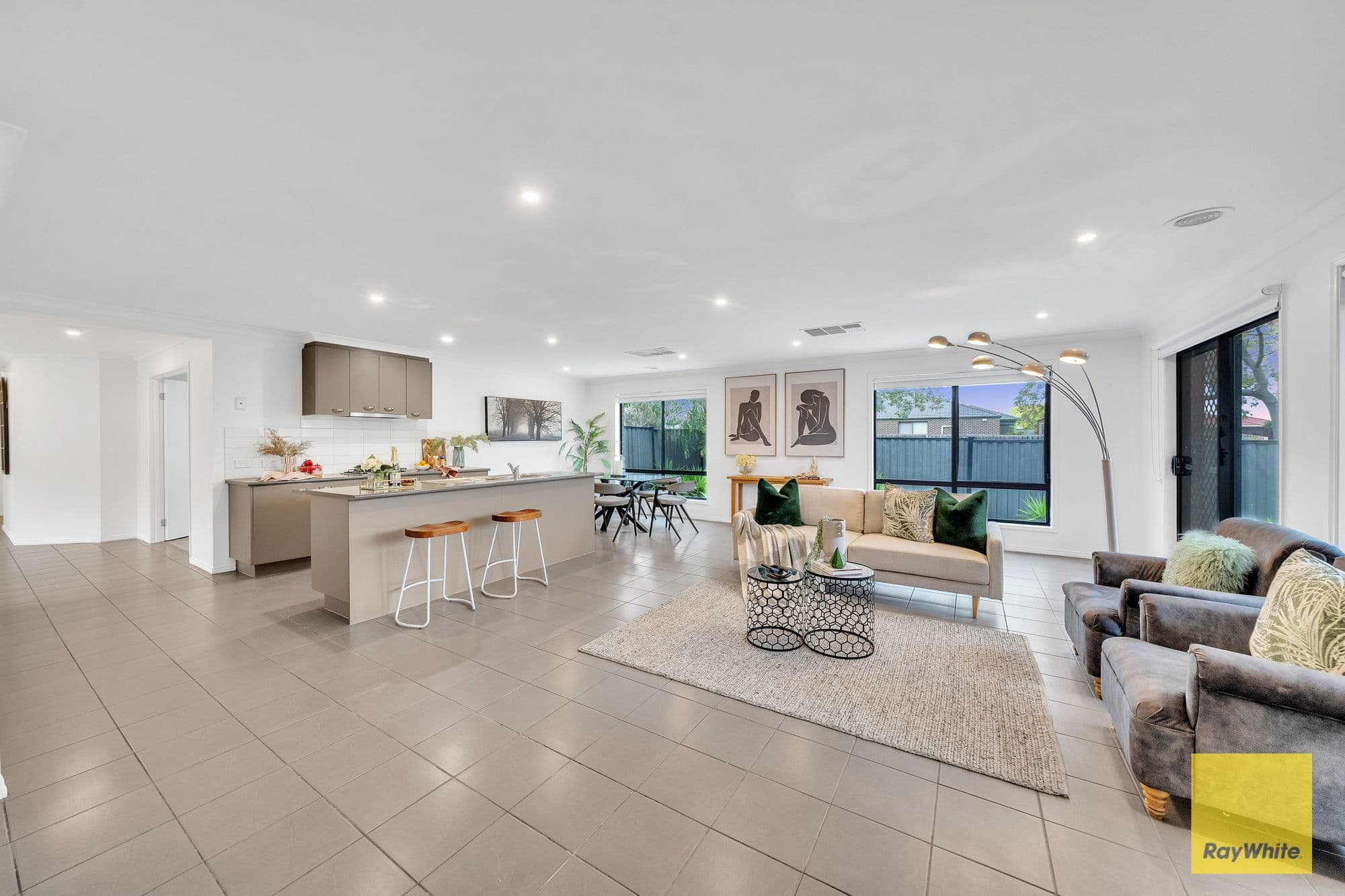 98 Rose Grange Boulevard , Tarneit VIC 3029, Tarneit - Thumbnail 6