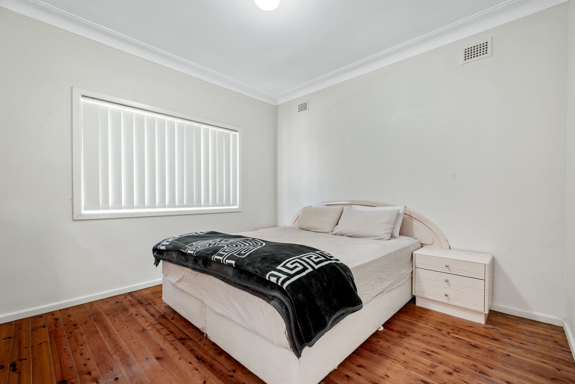 44 Dorothy Crescent, Colyton - Thumbnail 5