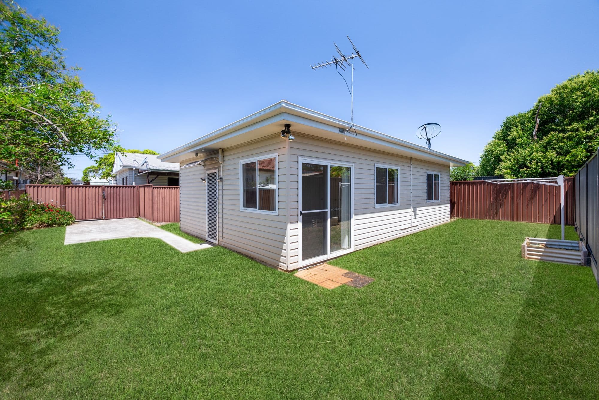 44 Dorothy Crescent, Colyton - Thumbnail 8