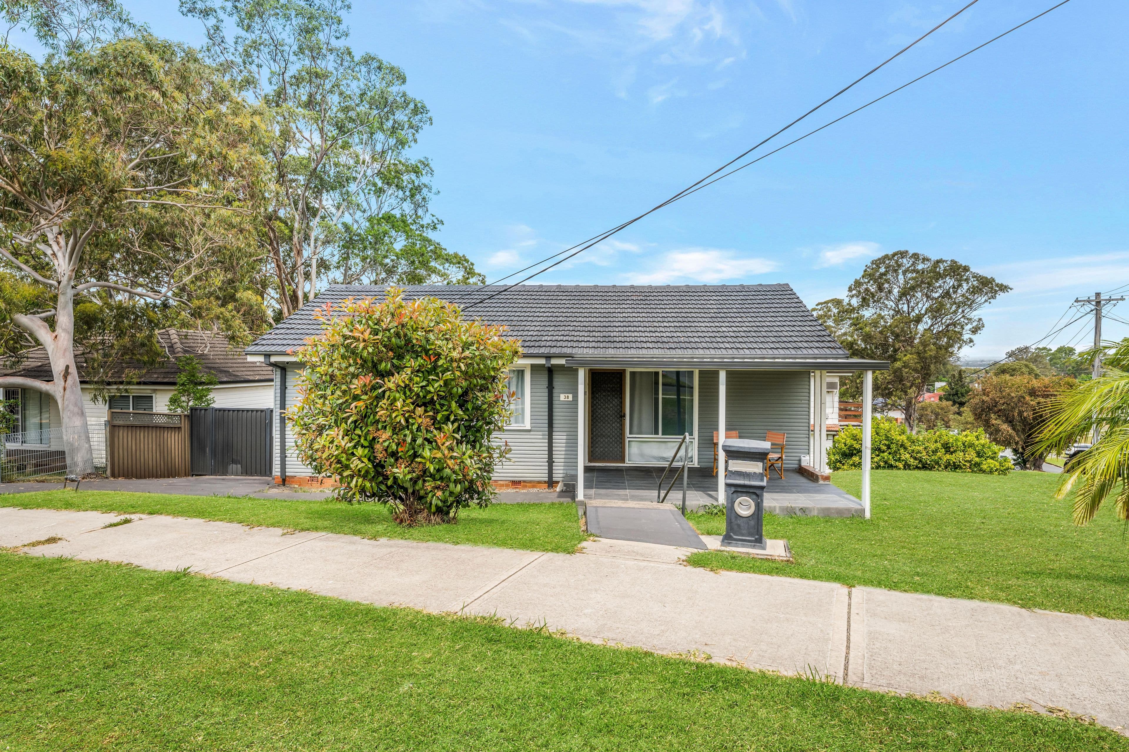 38 Lyndley Street, Busby - Thumbnail 3