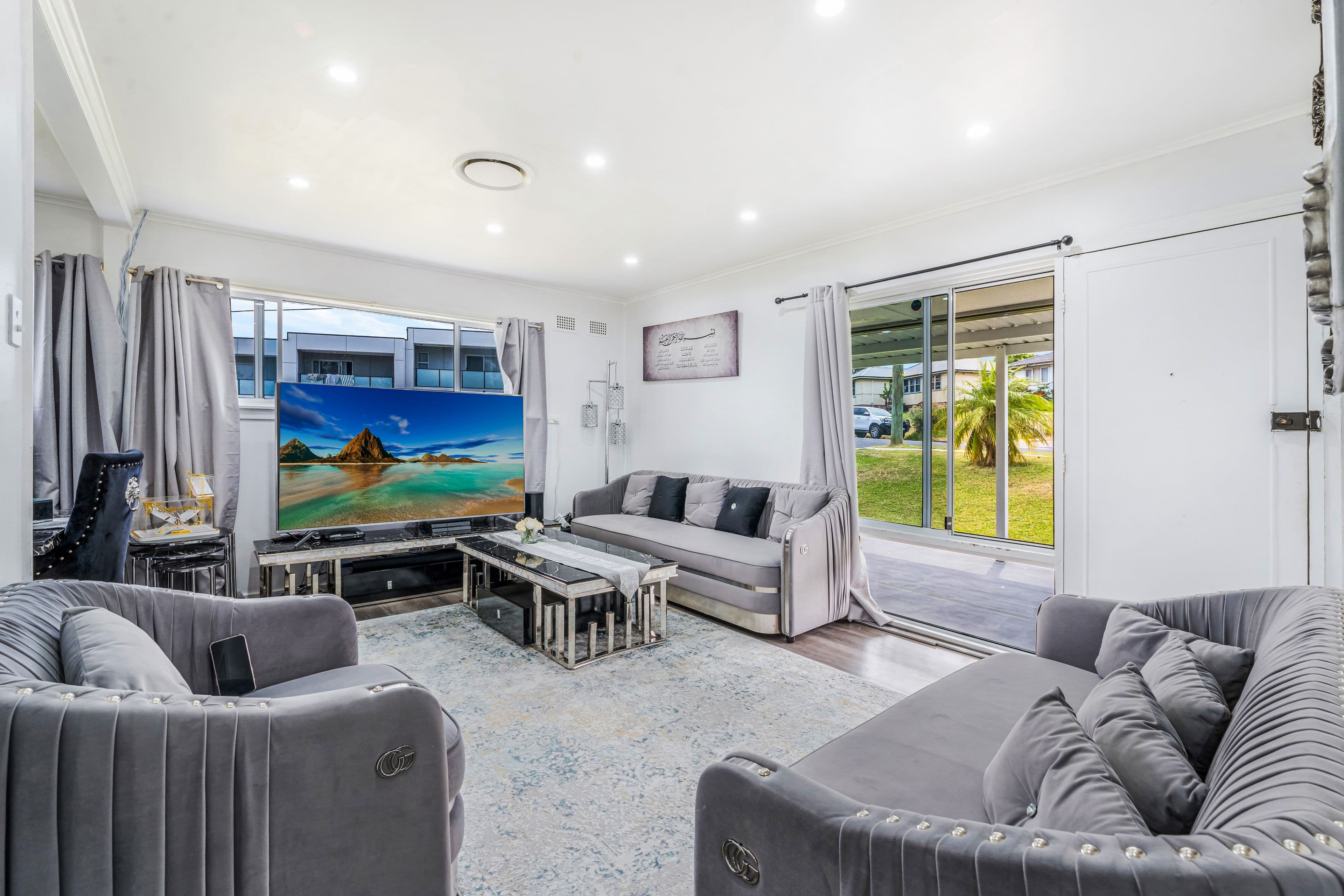 38 Lyndley Street, Busby - Thumbnail 4