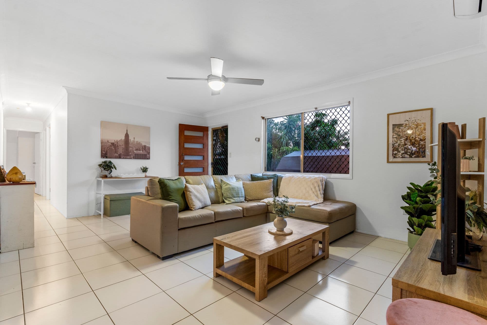 8 Sandstone Court , Eagleby QLD 4207, Eagleby - Thumbnail 5