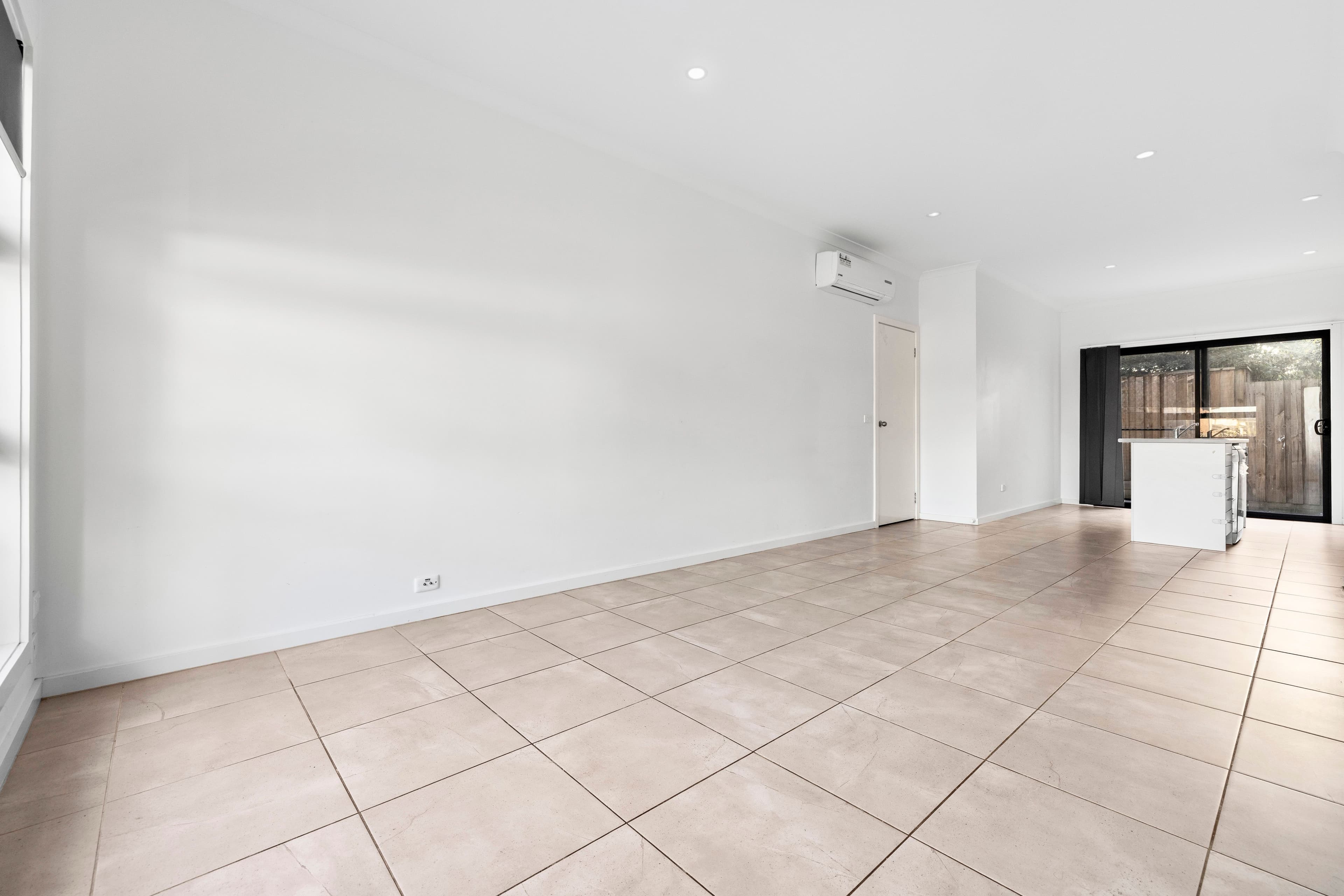15 Tanino Road , Cranbourne West VIC 3977, Cranbourne West - Thumbnail 2