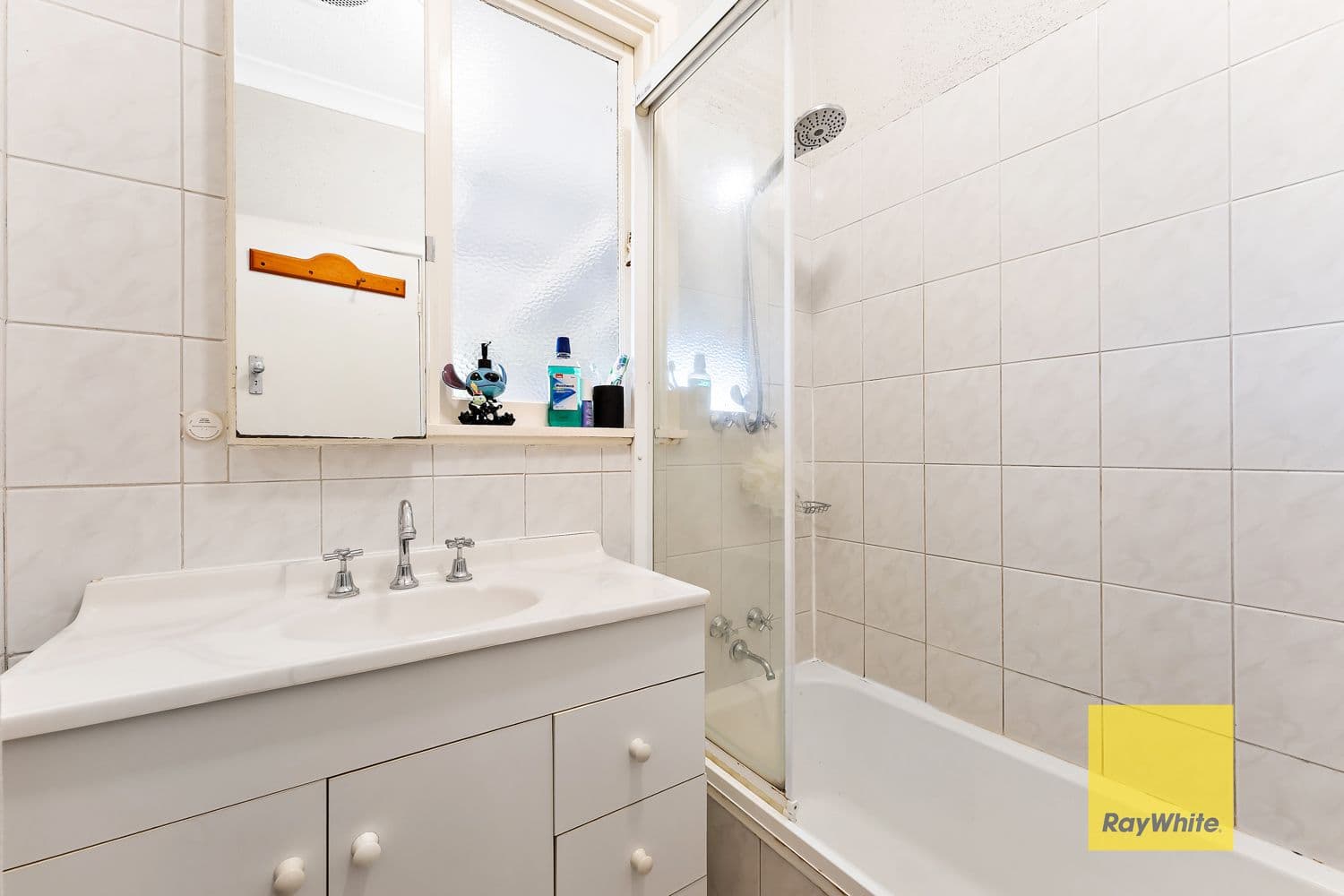 21 Crellin Way , Cloverdale WA 6105, Cloverdale - Thumbnail 5