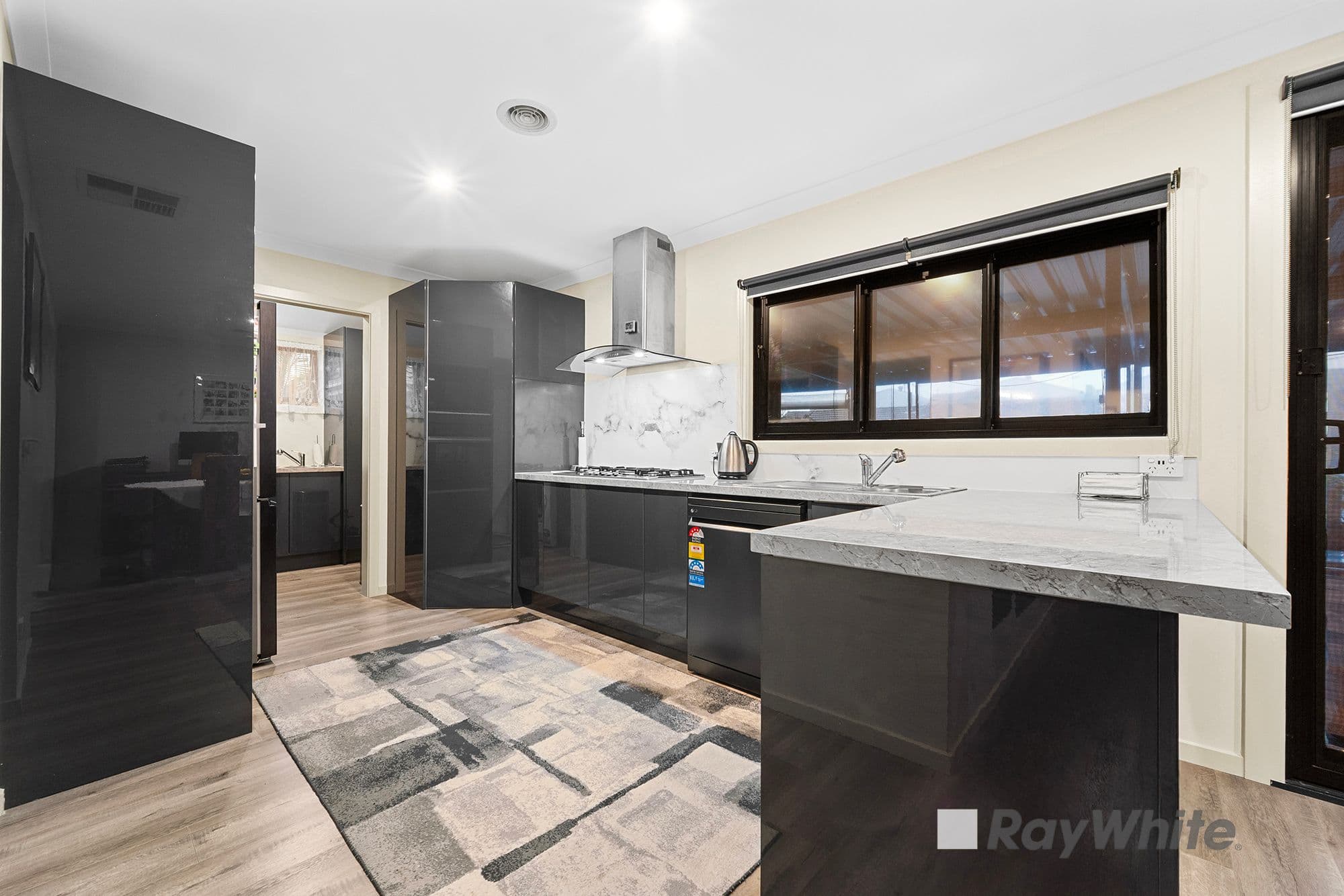 21 Meadow Wood Walk , Narre Warren VIC 3805, Narre Warren - Thumbnail 5