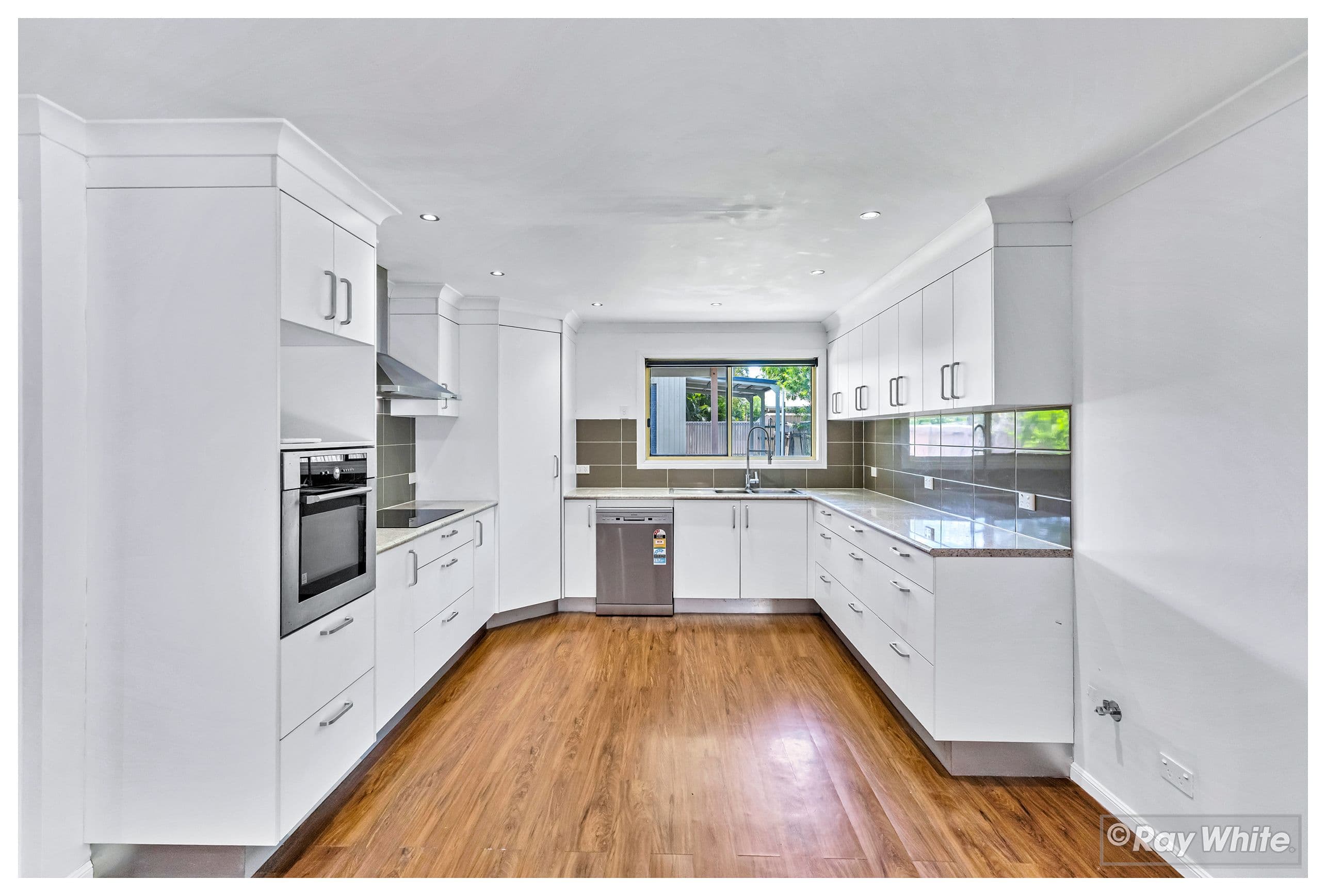 32 Oxford Street , Allenstown QLD 4700, Allenstown - Thumbnail 2