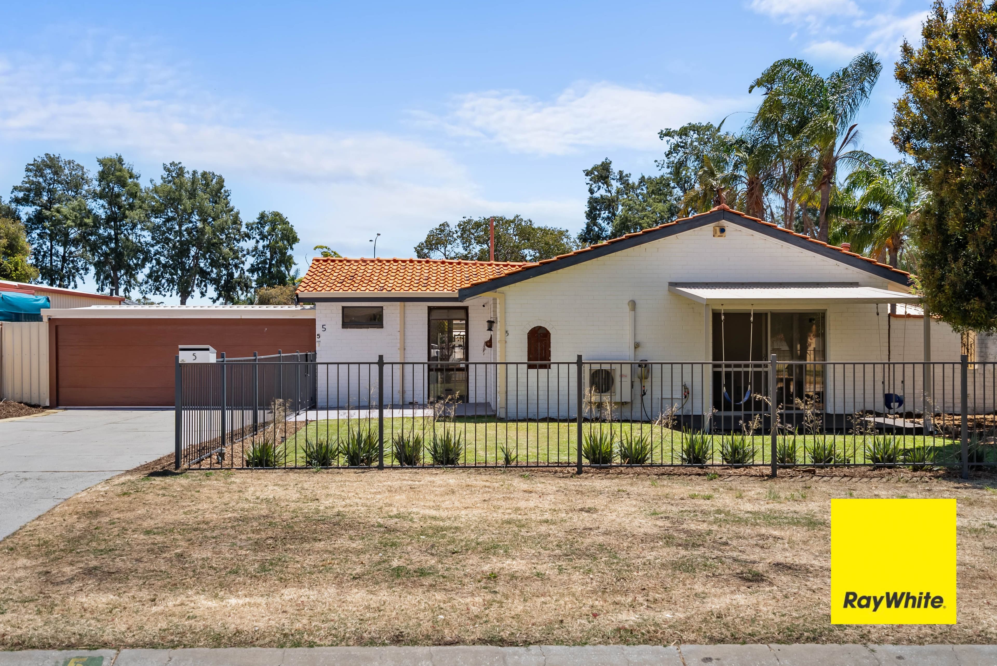 5 Danohill Street , Huntingdale WA 6110, Huntingdale - Image 1