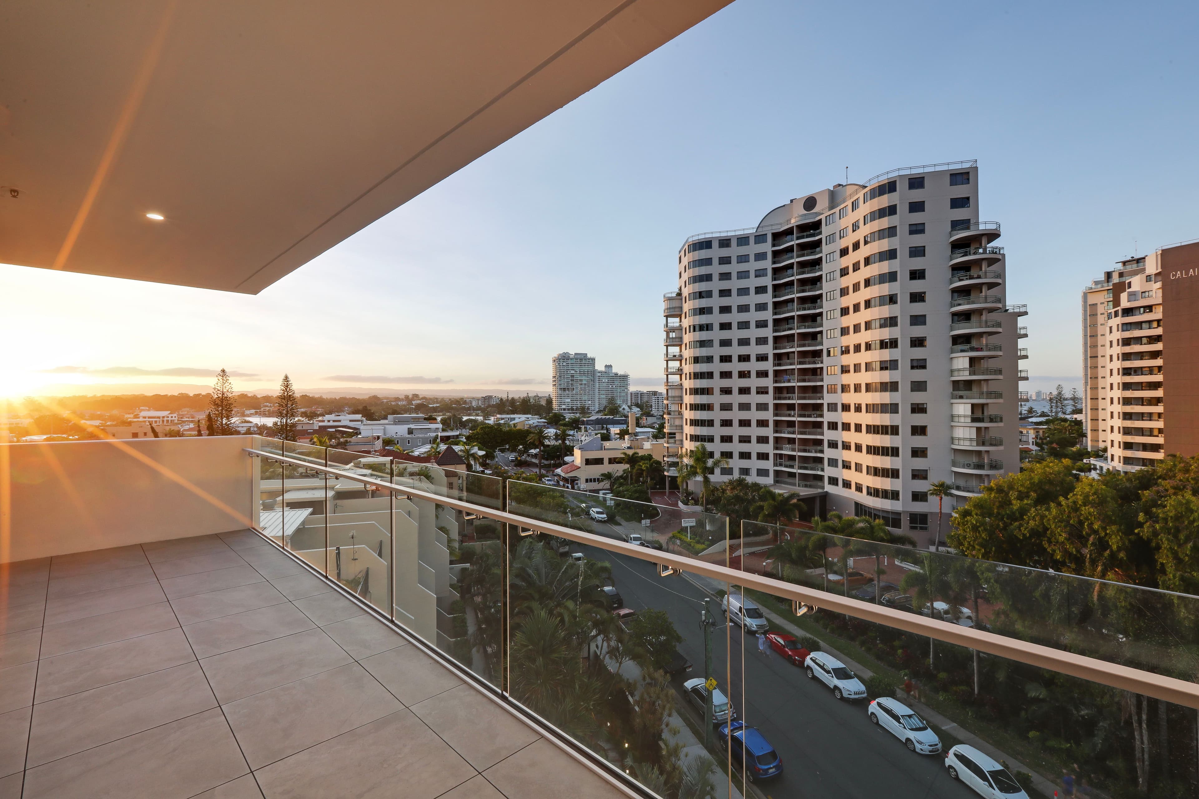 24 Woodroffe Avenue , Main Beach QLD 4217, Main Beach - Thumbnail 2