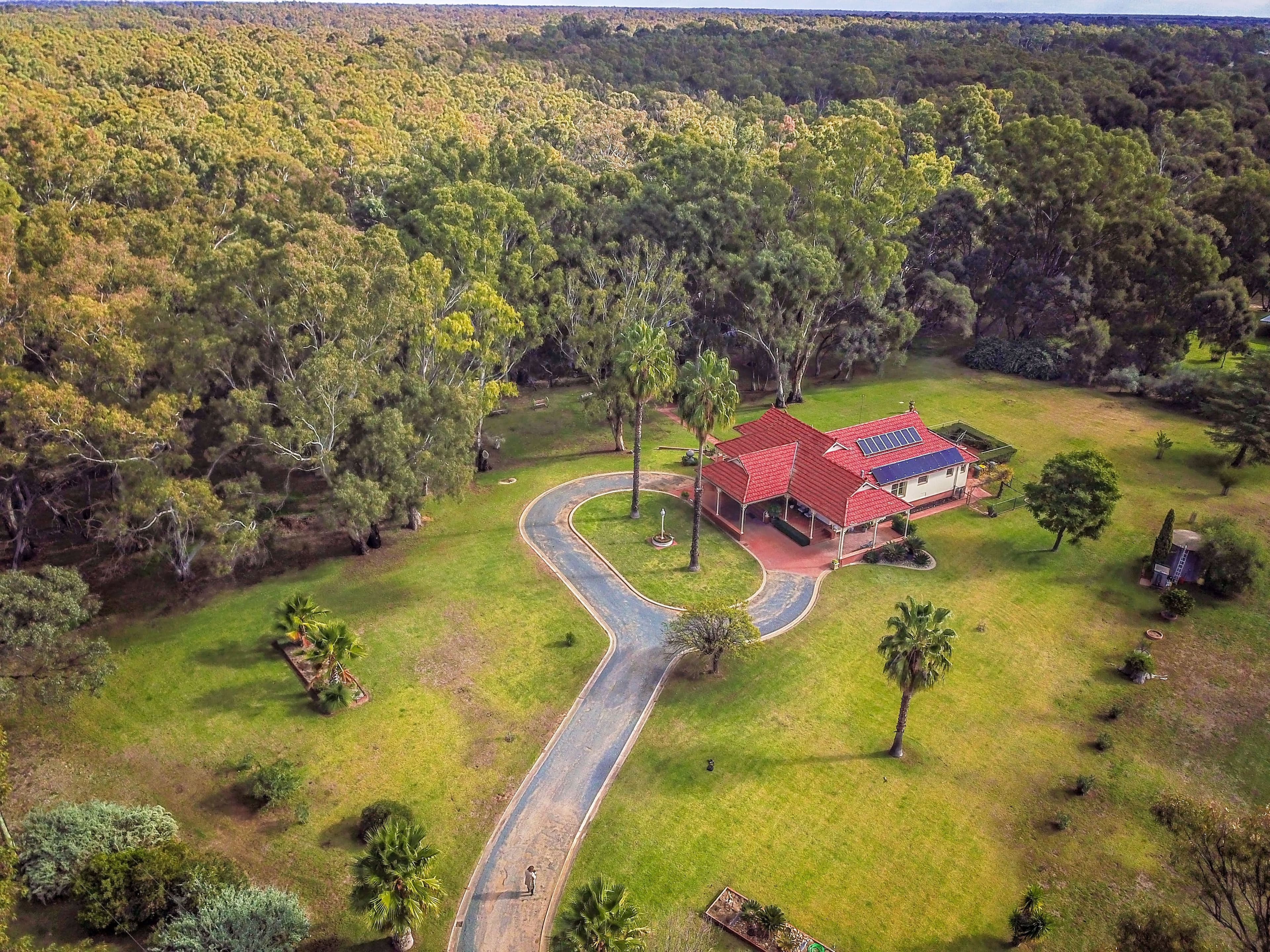 157 Flood Street , Deniliquin NSW 2710, Deniliquin - Image 1