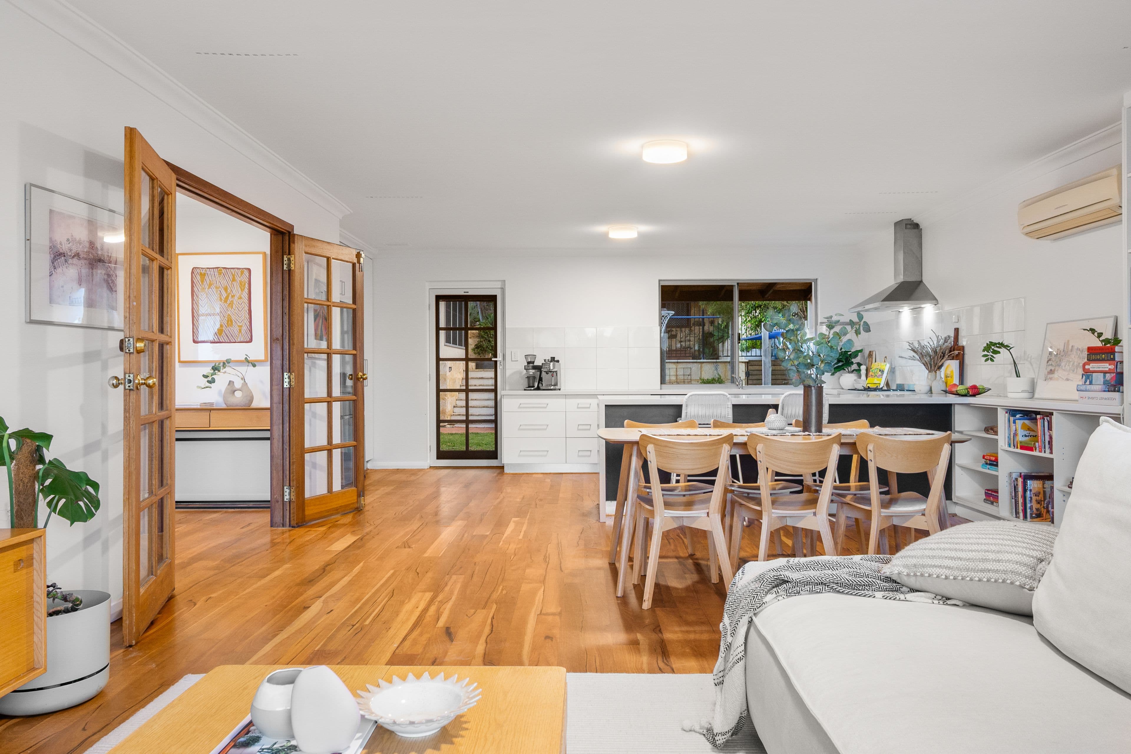 23 Claygate Road, Hamilton Hill - Thumbnail 5