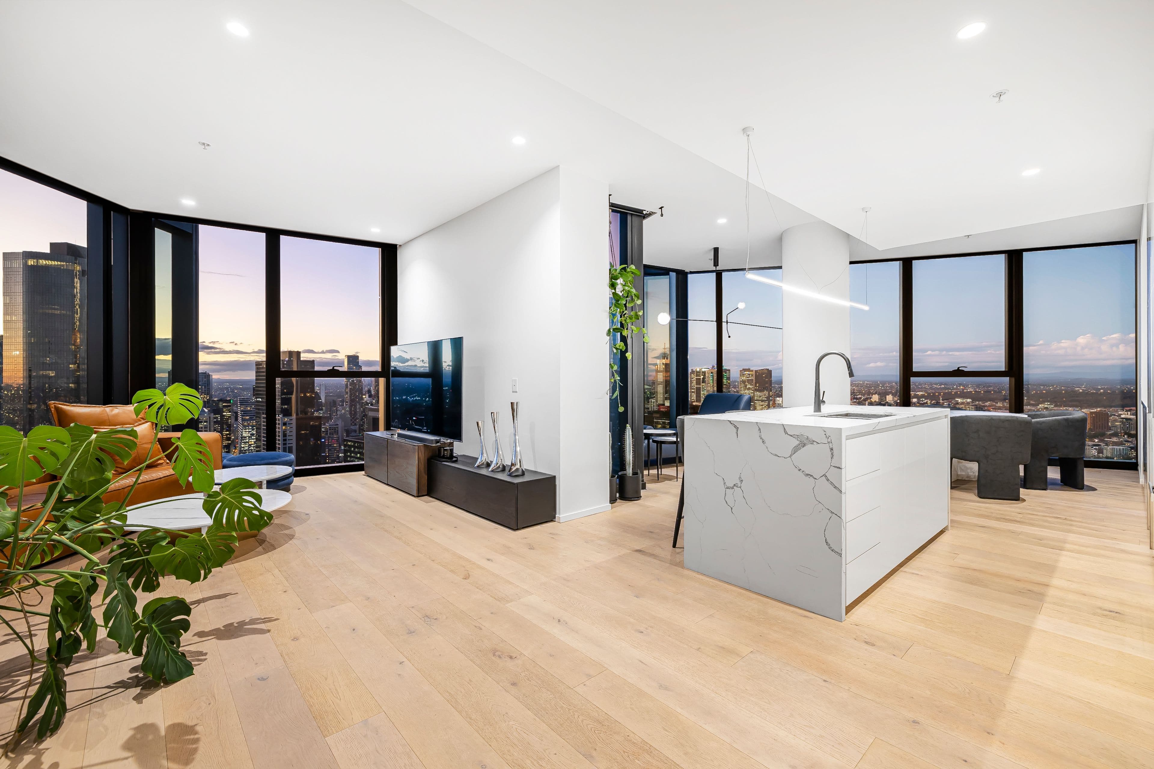 18 Hoff Boulevard, Southbank - Image 1