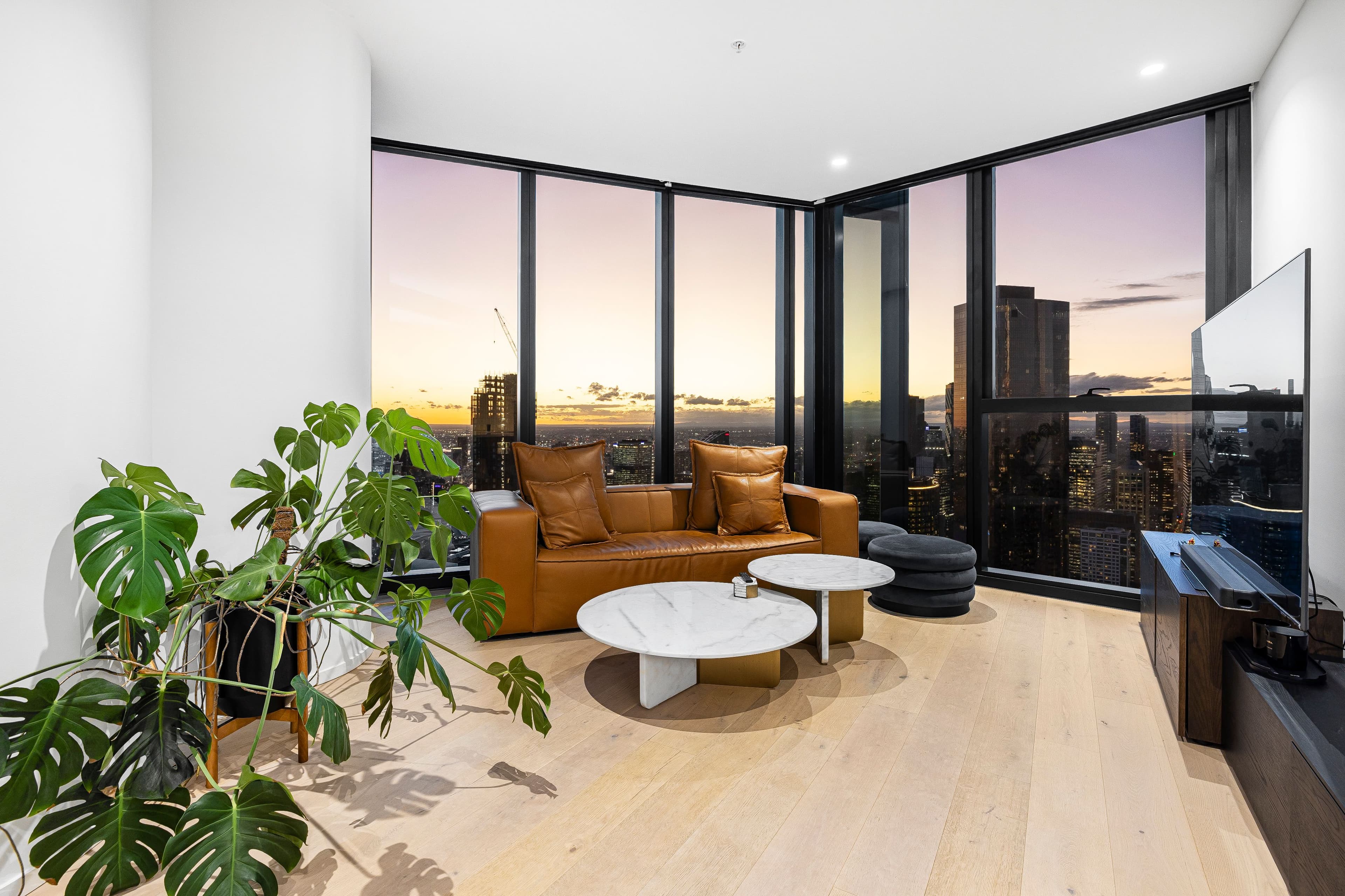 18 Hoff Boulevard, Southbank - Thumbnail 2