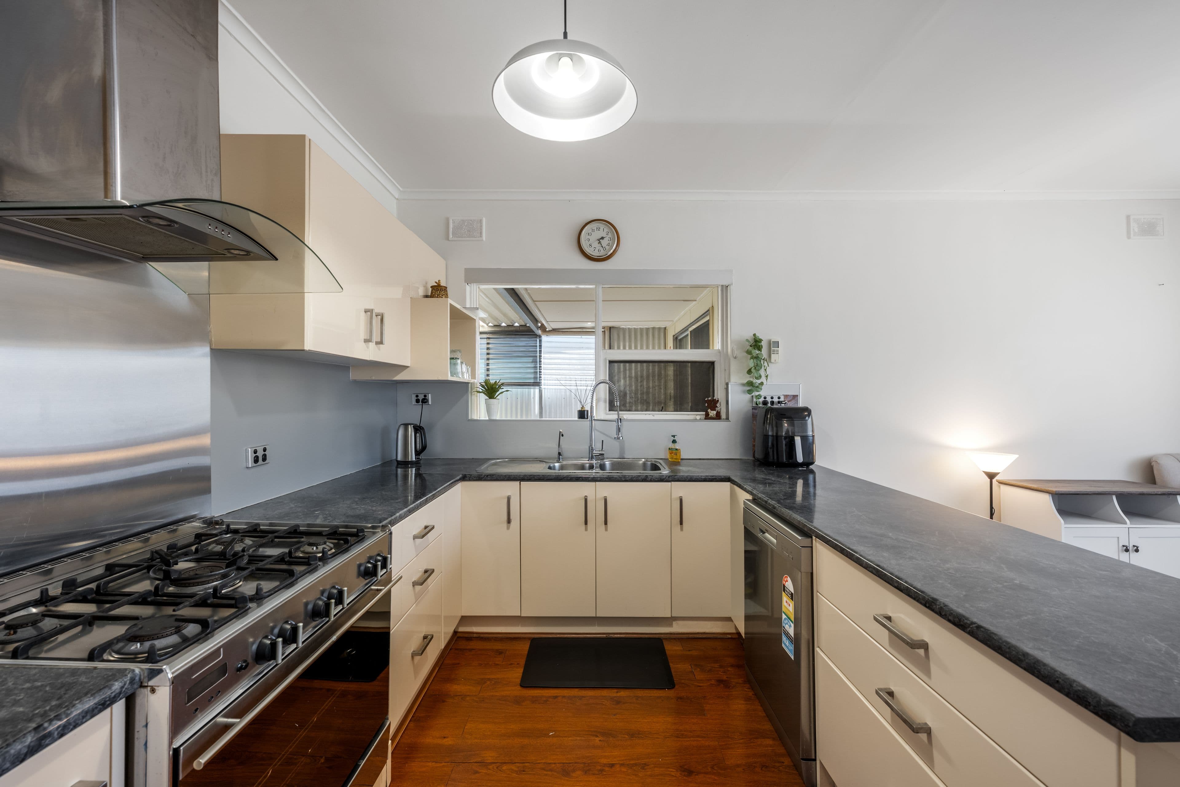 1 Woolgina Street , Beverley SA 5009, Beverley - Thumbnail 7