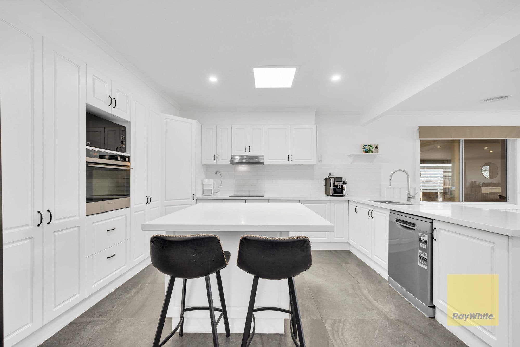 58 Welwyn Parade , Deer Park VIC 3023, Deer Park - Thumbnail 6
