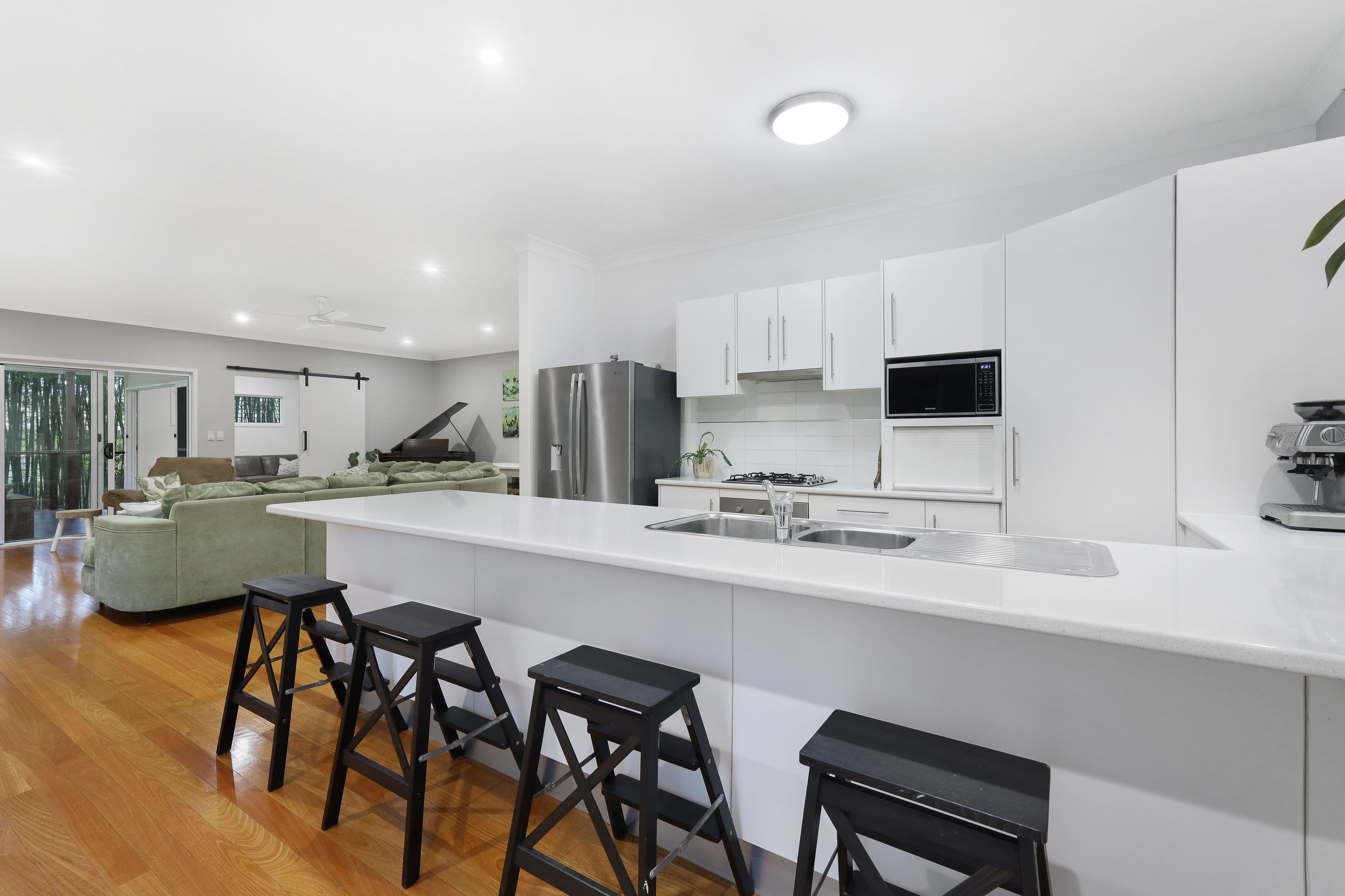 15 Lysterfield Rise, Upper Coomera - Thumbnail 6