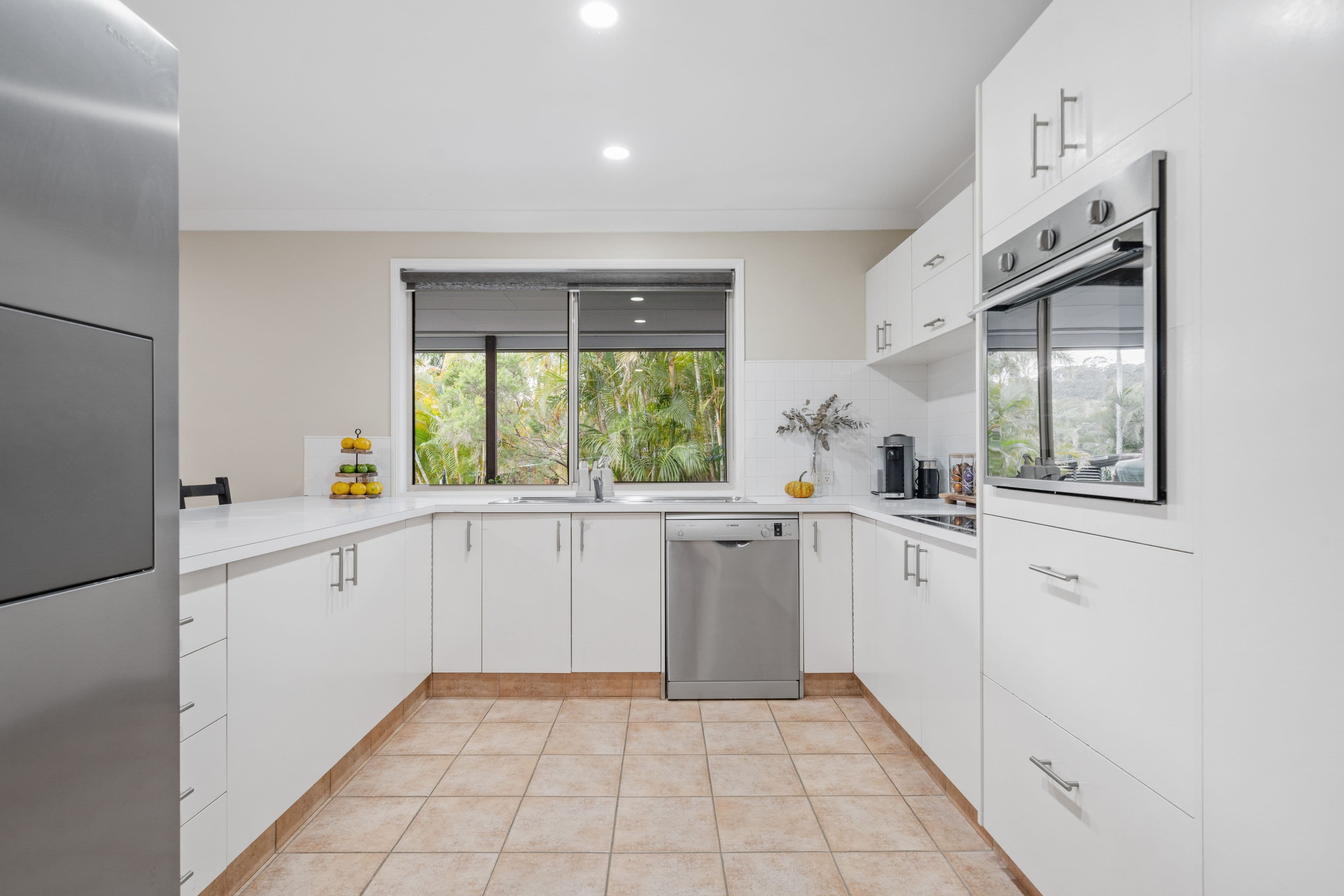7 Namoi Court , Carrara QLD 4211, Carrara - Thumbnail 6