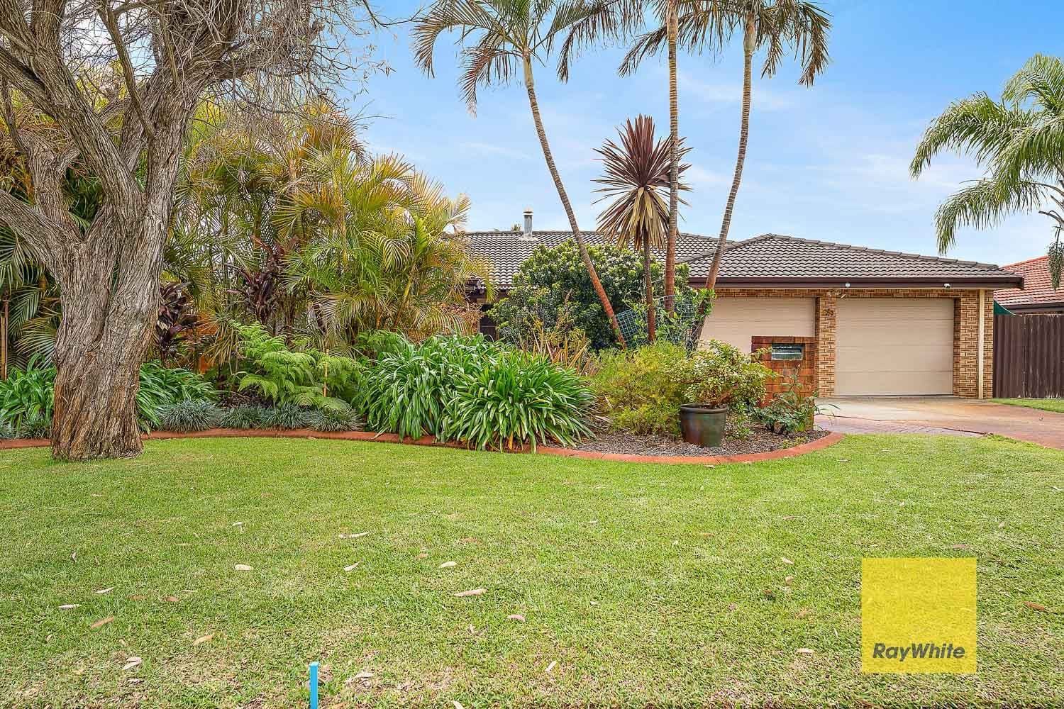 32 Kestrel Way , Thornlie WA 6108, Thornlie - Image 1