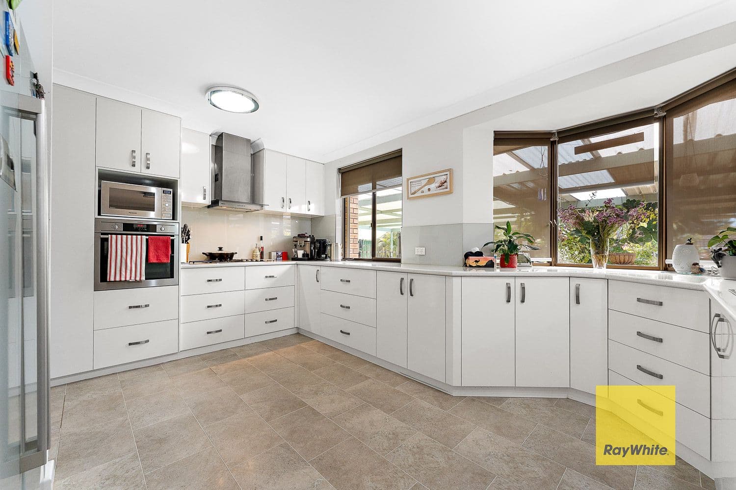 32 Kestrel Way , Thornlie WA 6108, Thornlie - Thumbnail 3