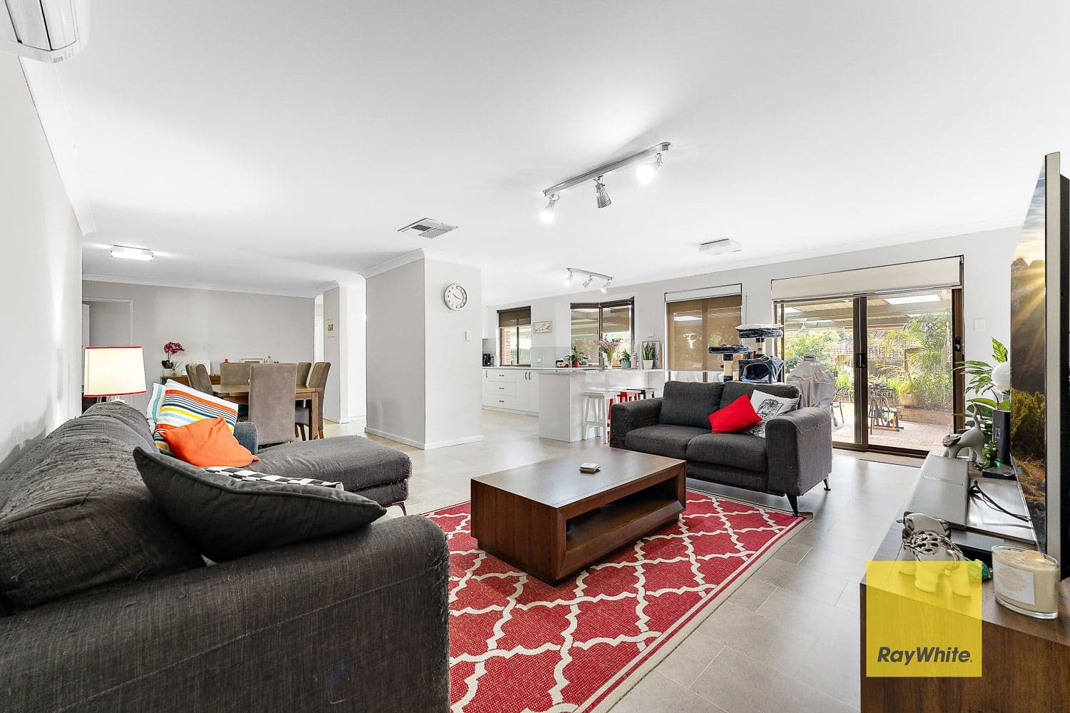32 Kestrel Way , Thornlie WA 6108, Thornlie - Thumbnail 4