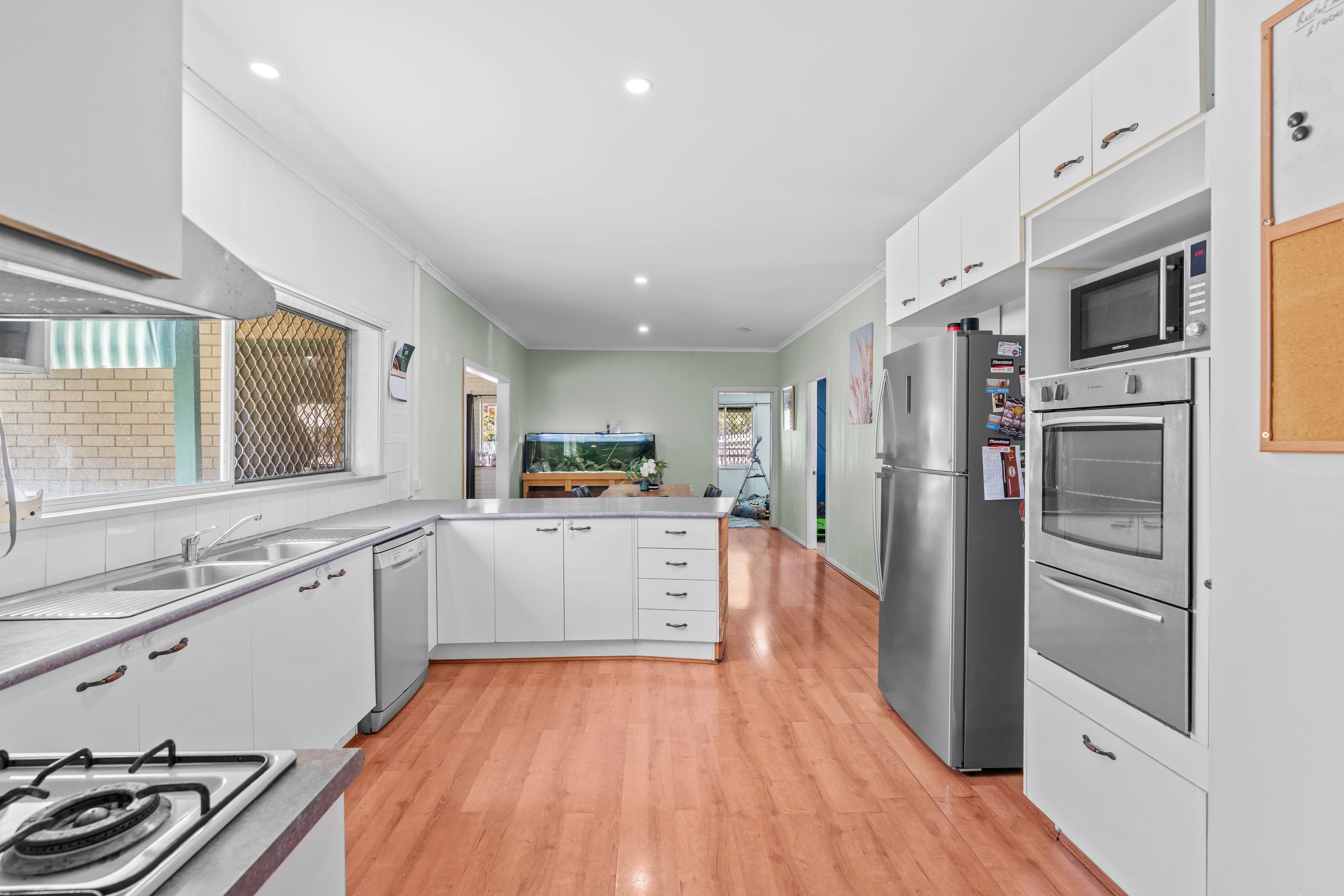 6 John Street , Bundamba QLD 4304, Bundamba - Thumbnail 6