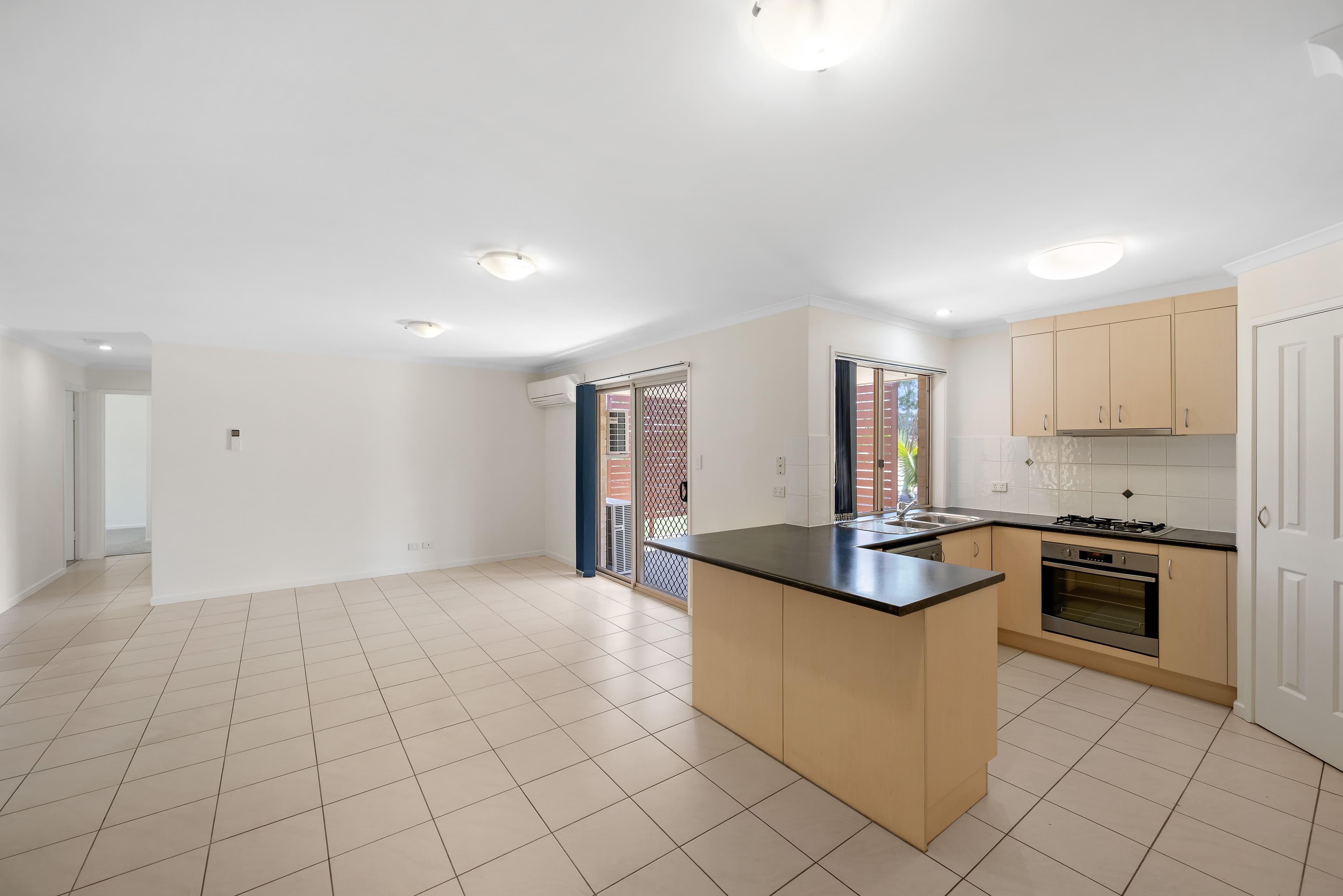 12 Skyline Drive , New Auckland QLD 4680, New Auckland - Thumbnail 5