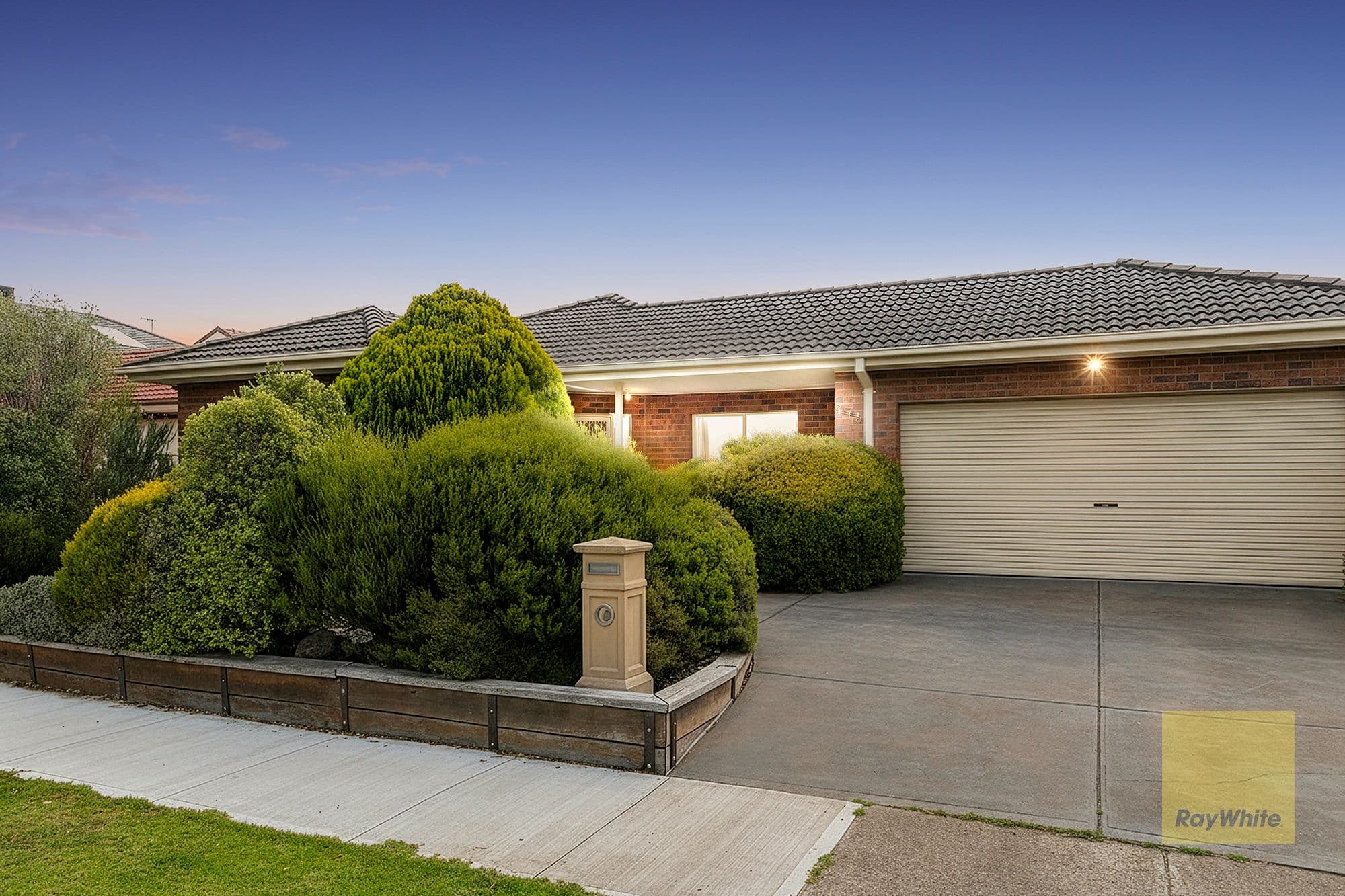 7 Longwood Avenue , Cairnlea VIC 3023, Cairnlea - Image 1