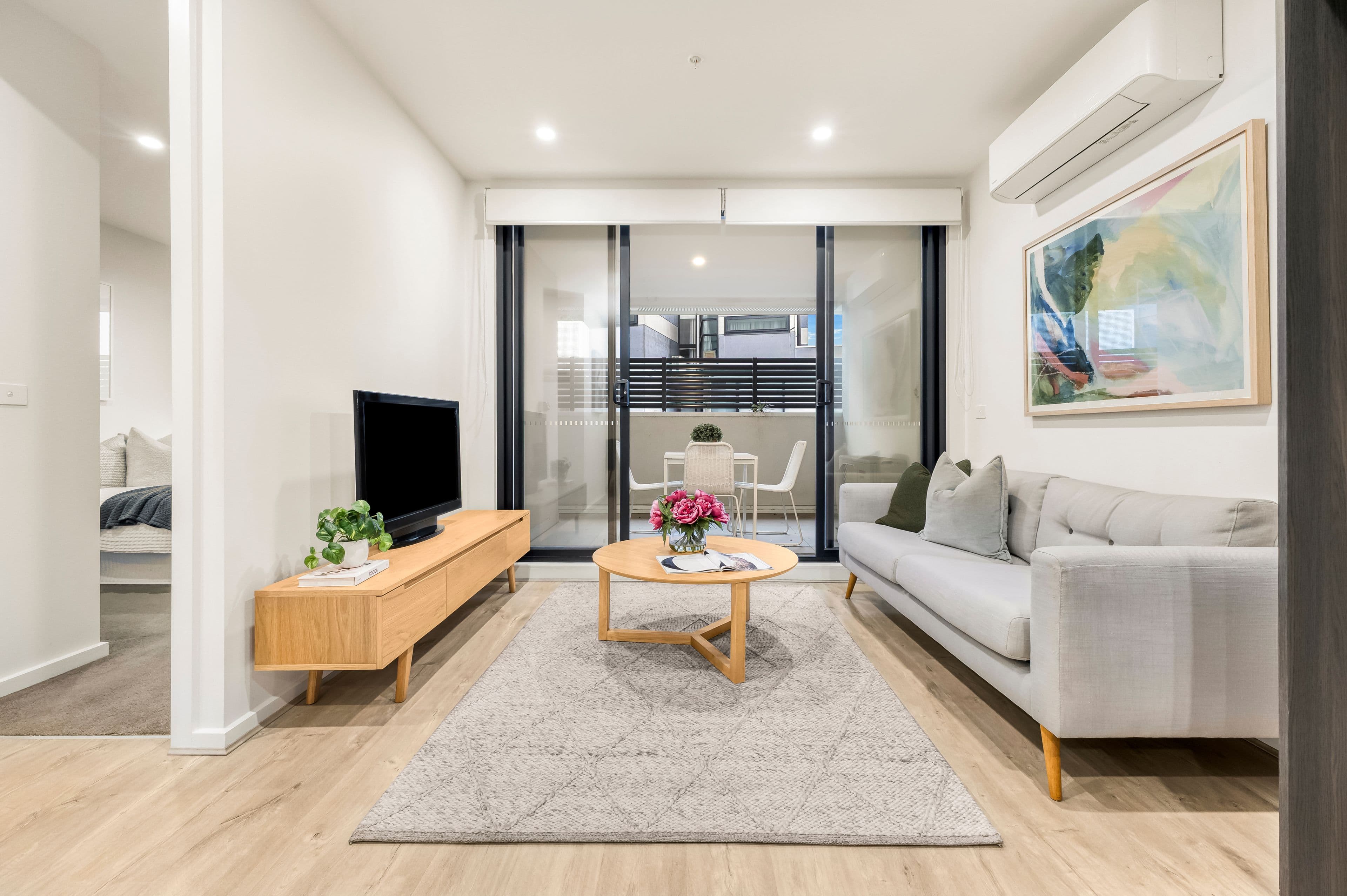 93 Warrigal Road , Hughesdale VIC 3166, Hughesdale - Thumbnail 2