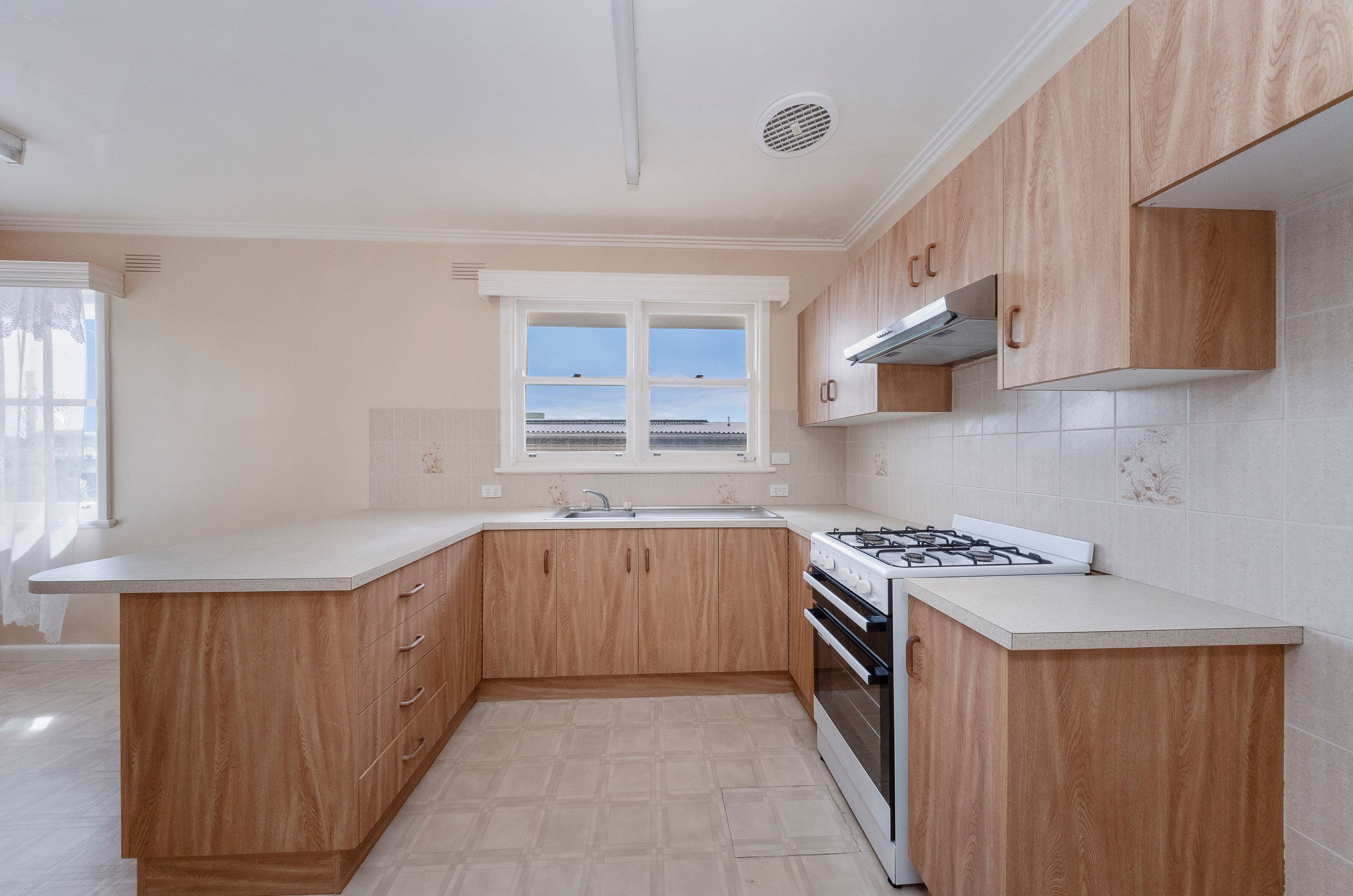 11 Belmore Road , Warrnambool VIC 3280, Warrnambool - Thumbnail 5