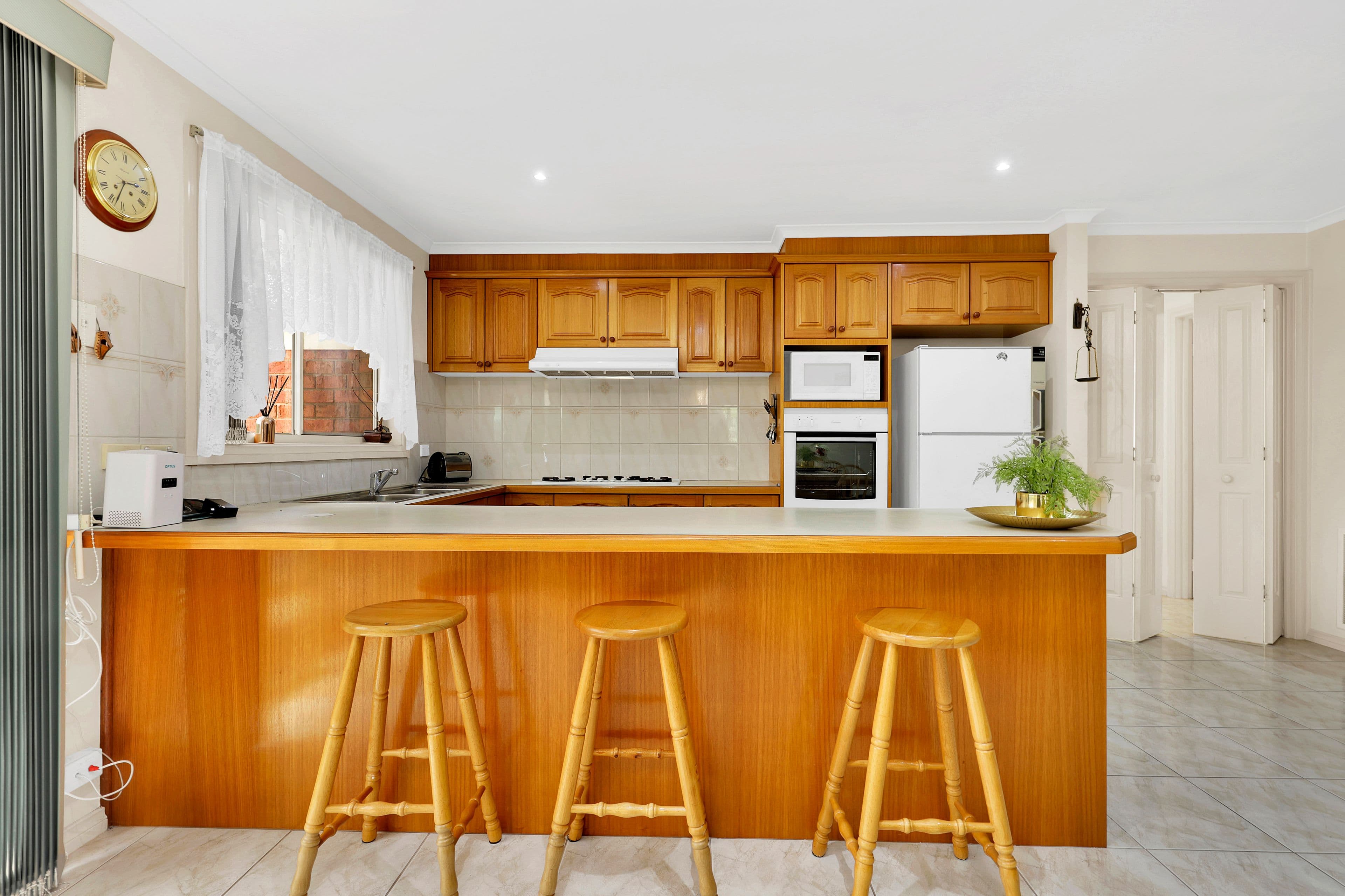 10 Buick Crescent , Mill Park VIC 3082, Mill Park - Thumbnail 2