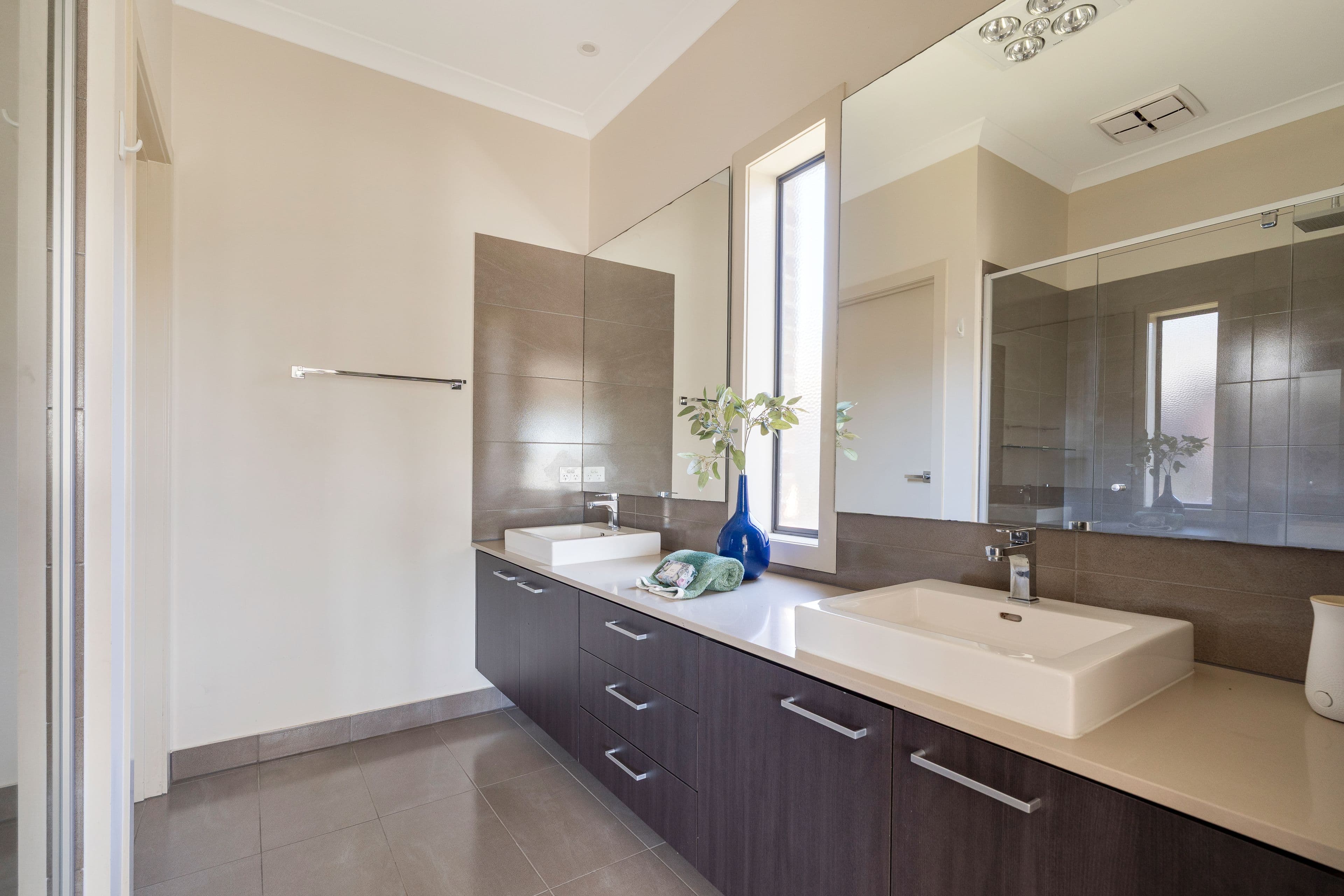 26 Euphoria Street , Craigieburn VIC 3064, Craigieburn - Thumbnail 3