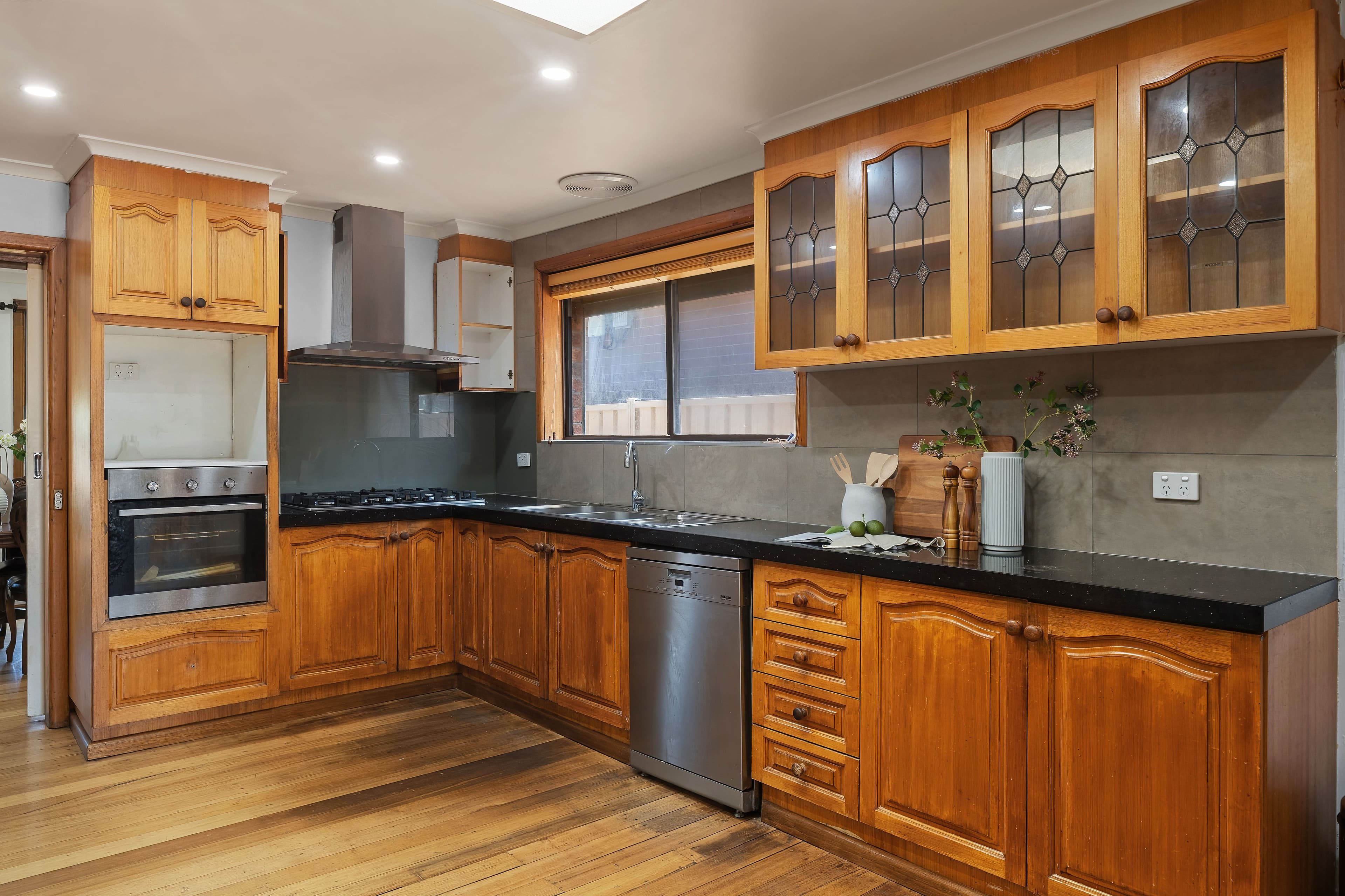 16 Nancye Drive , Lalor VIC 3075, Lalor - Thumbnail 4