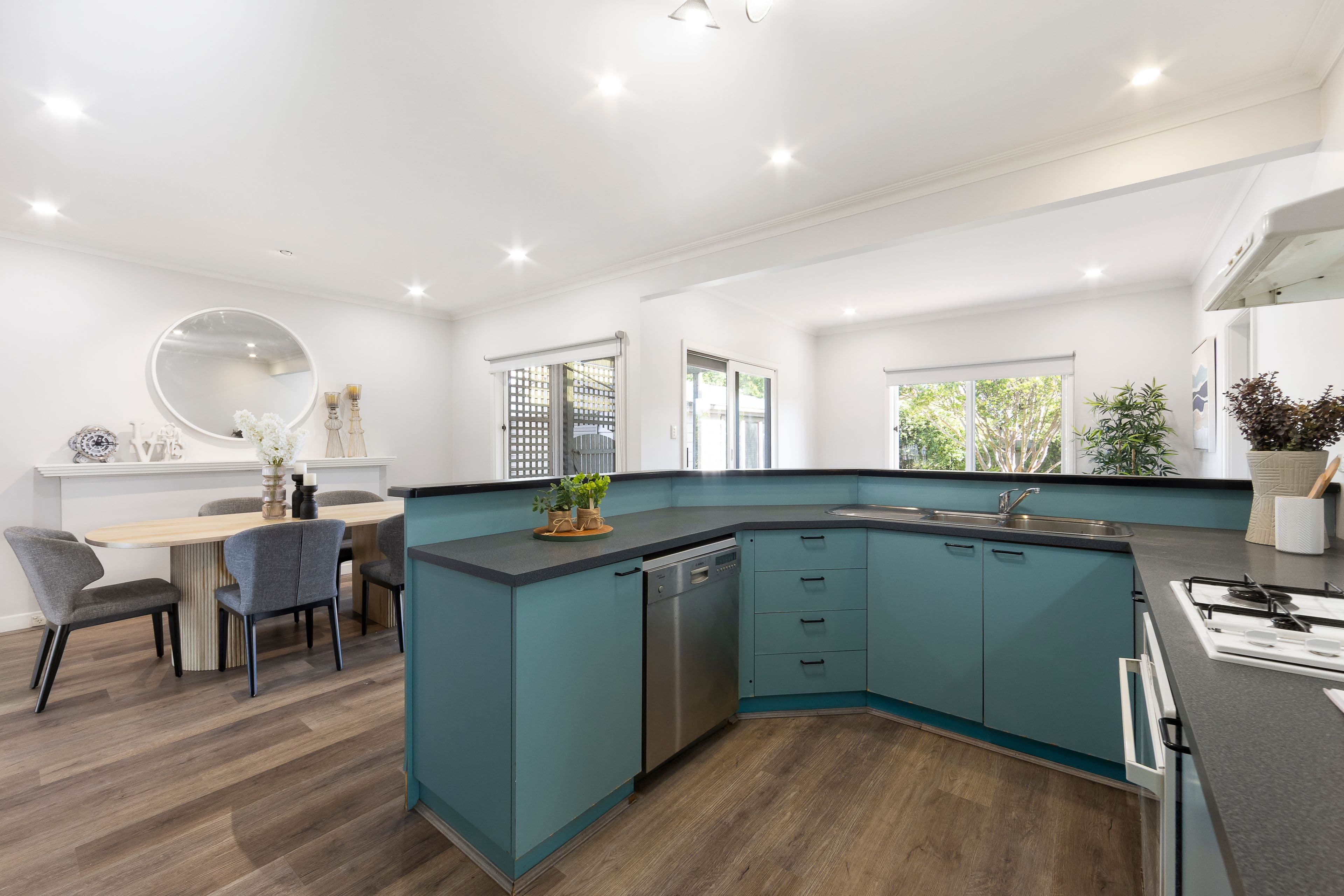10 Loreen Street, Oakleigh South - Thumbnail 7