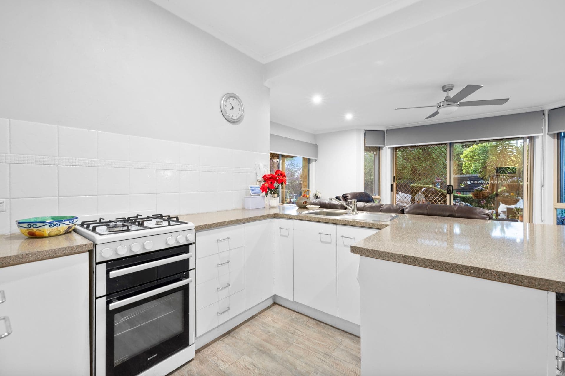 37 Damon Road , Mount Waverley VIC 3149, Mount Waverley - Thumbnail 3