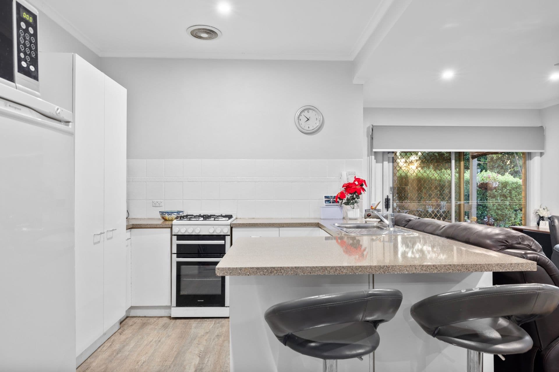 37 Damon Road , Mount Waverley VIC 3149, Mount Waverley - Thumbnail 4
