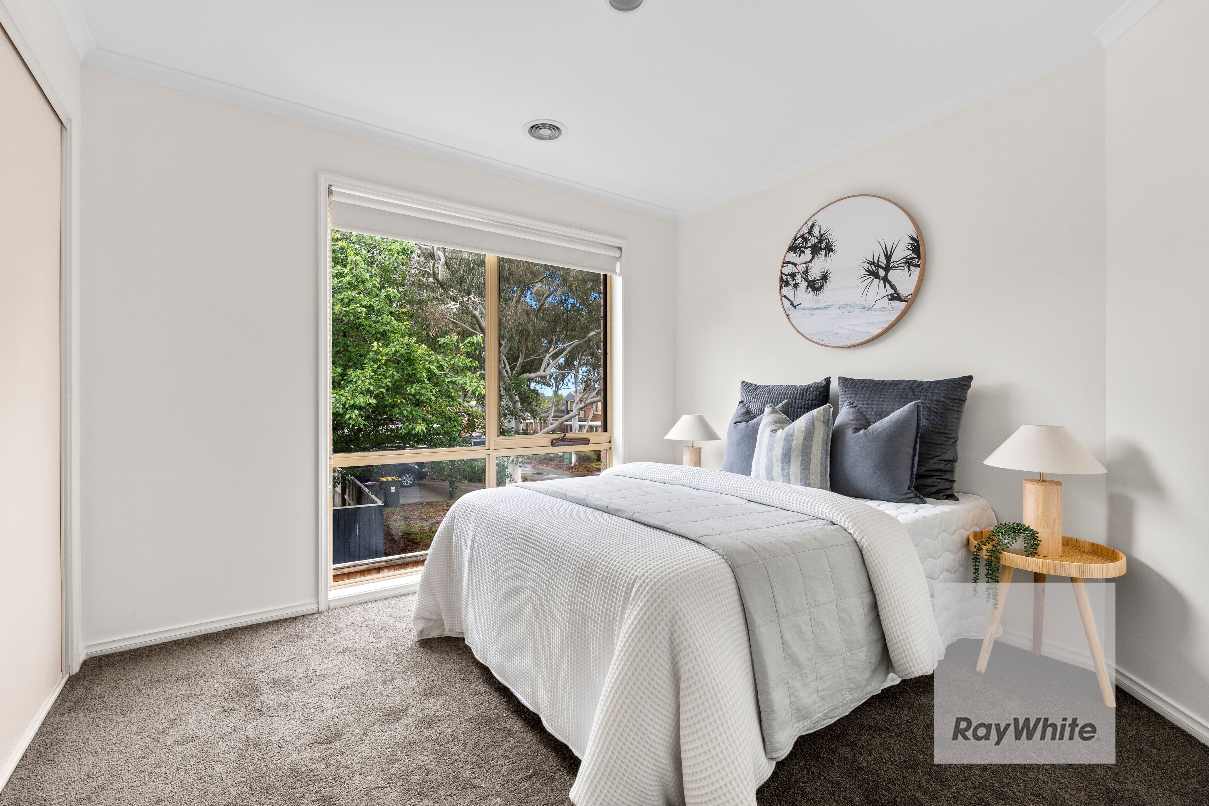 215 Betula Avenue , Mill Park VIC 3082, Mill Park - Thumbnail 8