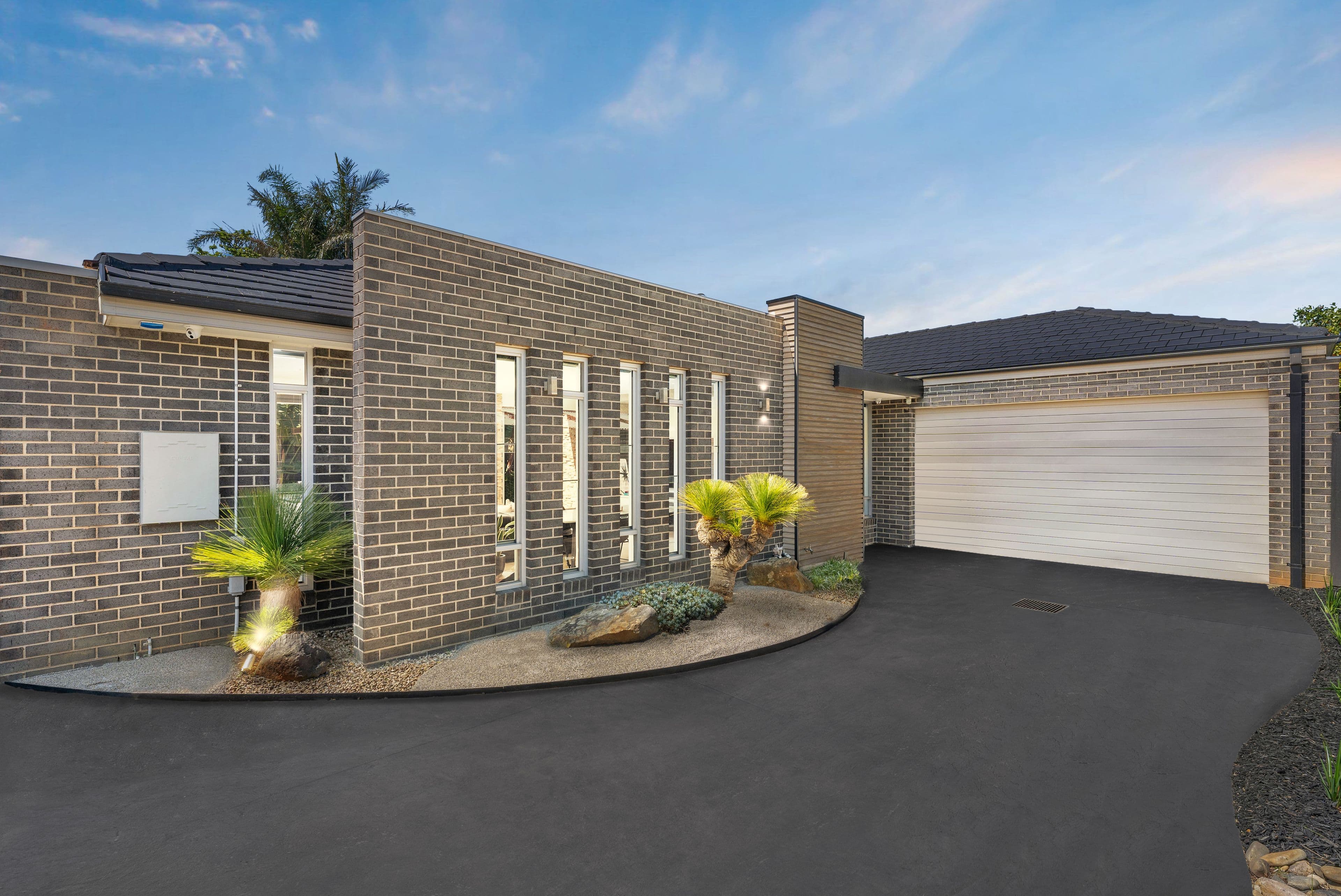 2 Hampstead Crescent , Glen Waverley VIC 3150, Glen Waverley - Thumbnail 2