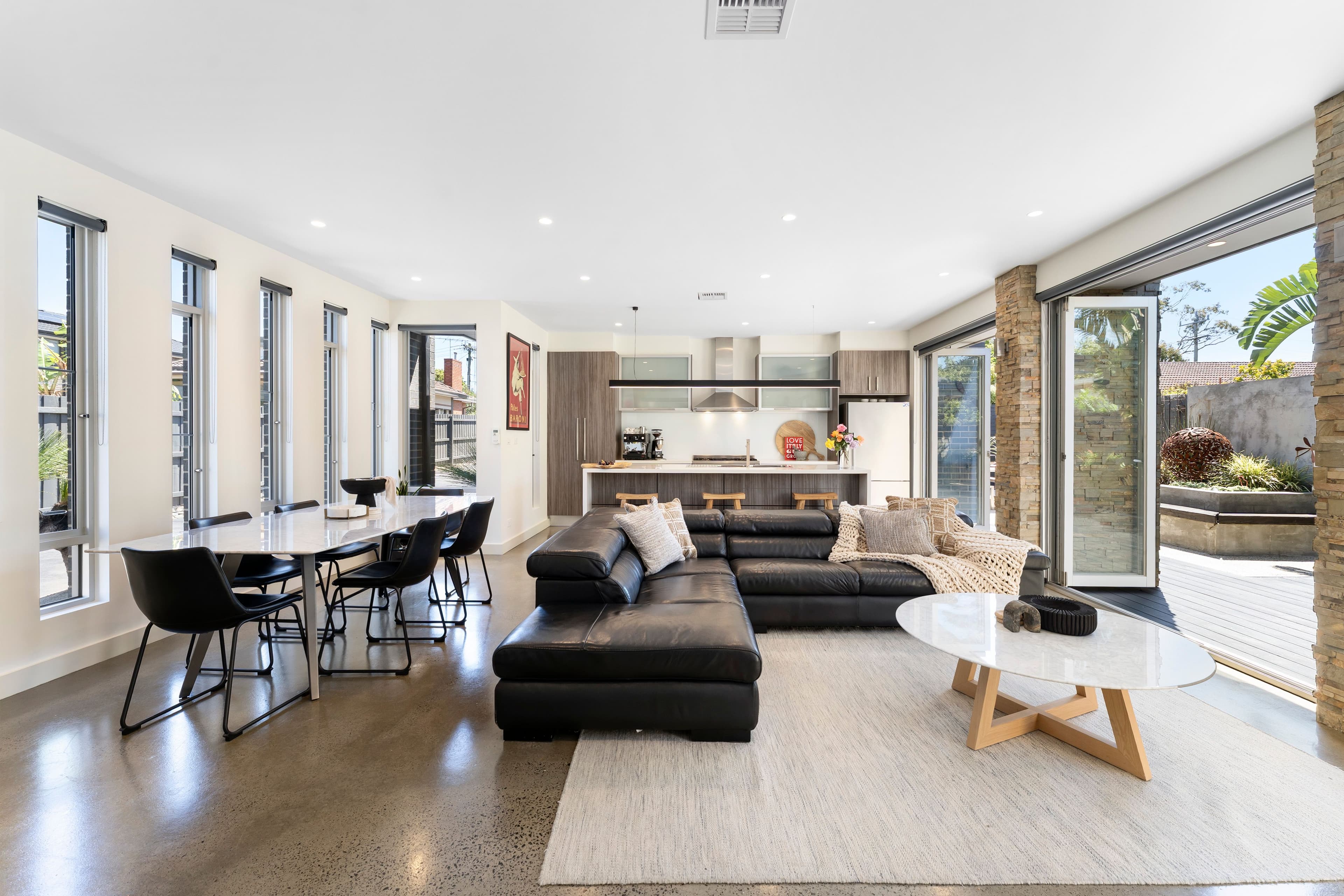 2 Hampstead Crescent , Glen Waverley VIC 3150, Glen Waverley - Thumbnail 4