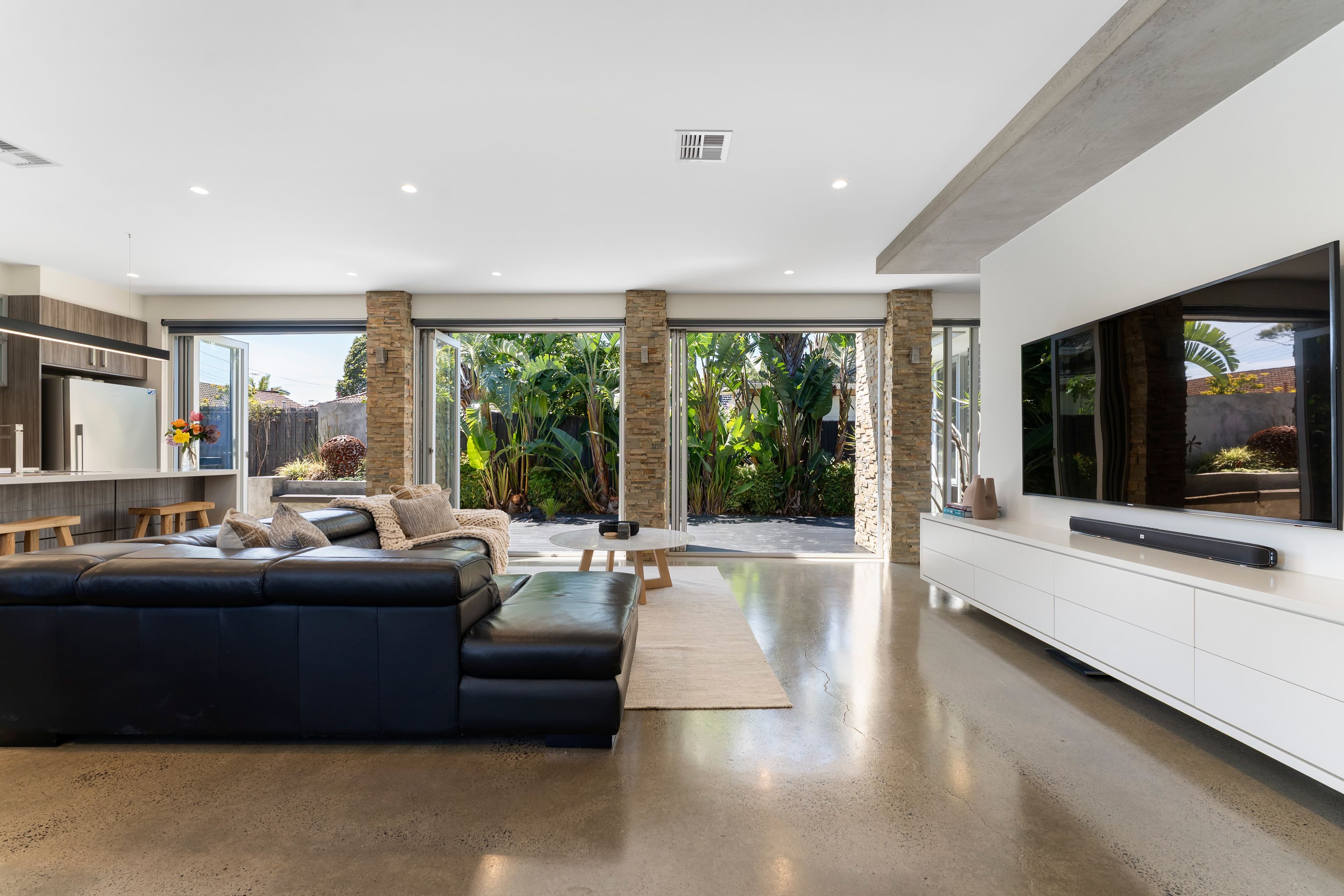 2 Hampstead Crescent , Glen Waverley VIC 3150, Glen Waverley - Thumbnail 8