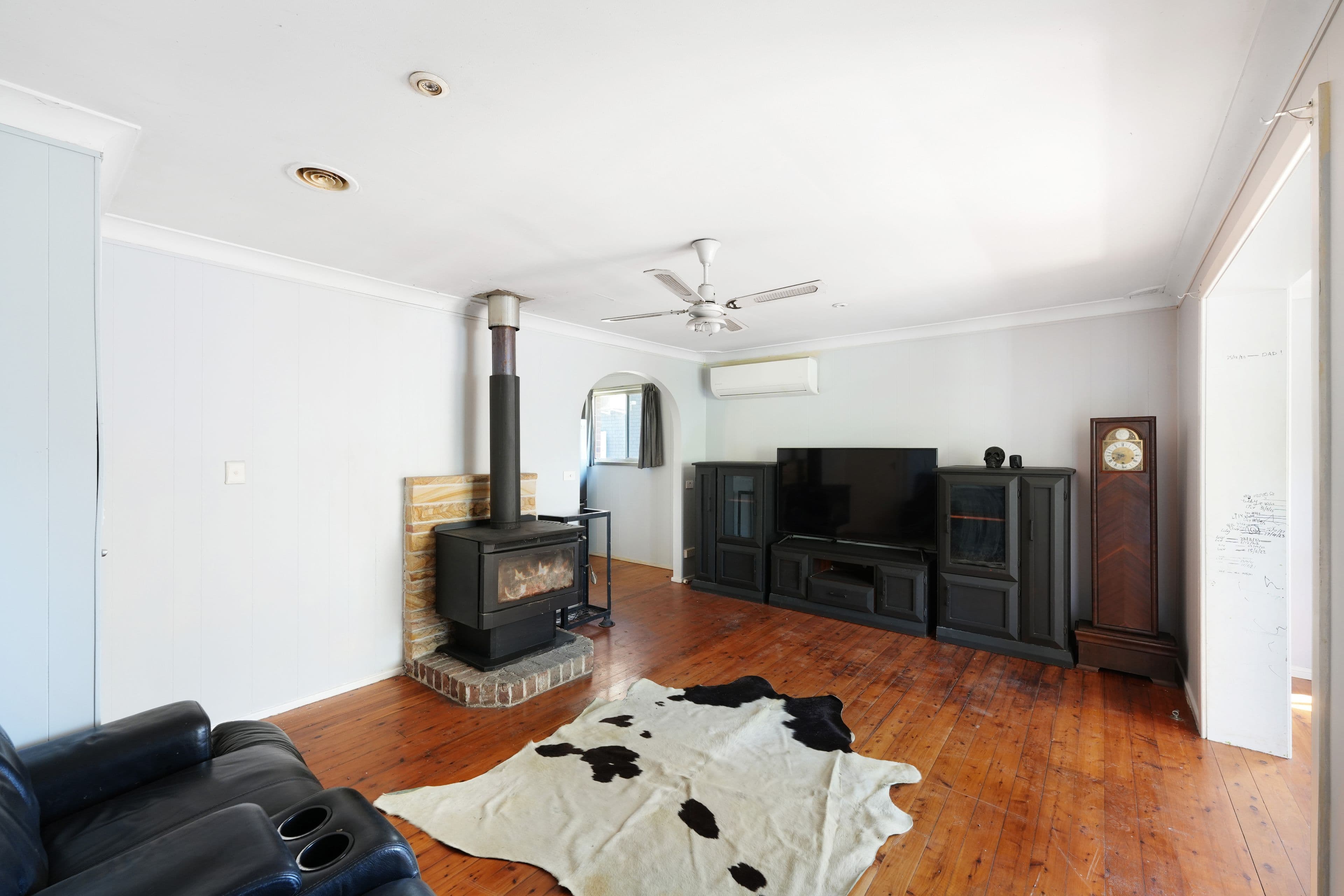 33 Boronia Avenue , Hill Top NSW 2575, Hill Top - Thumbnail 3