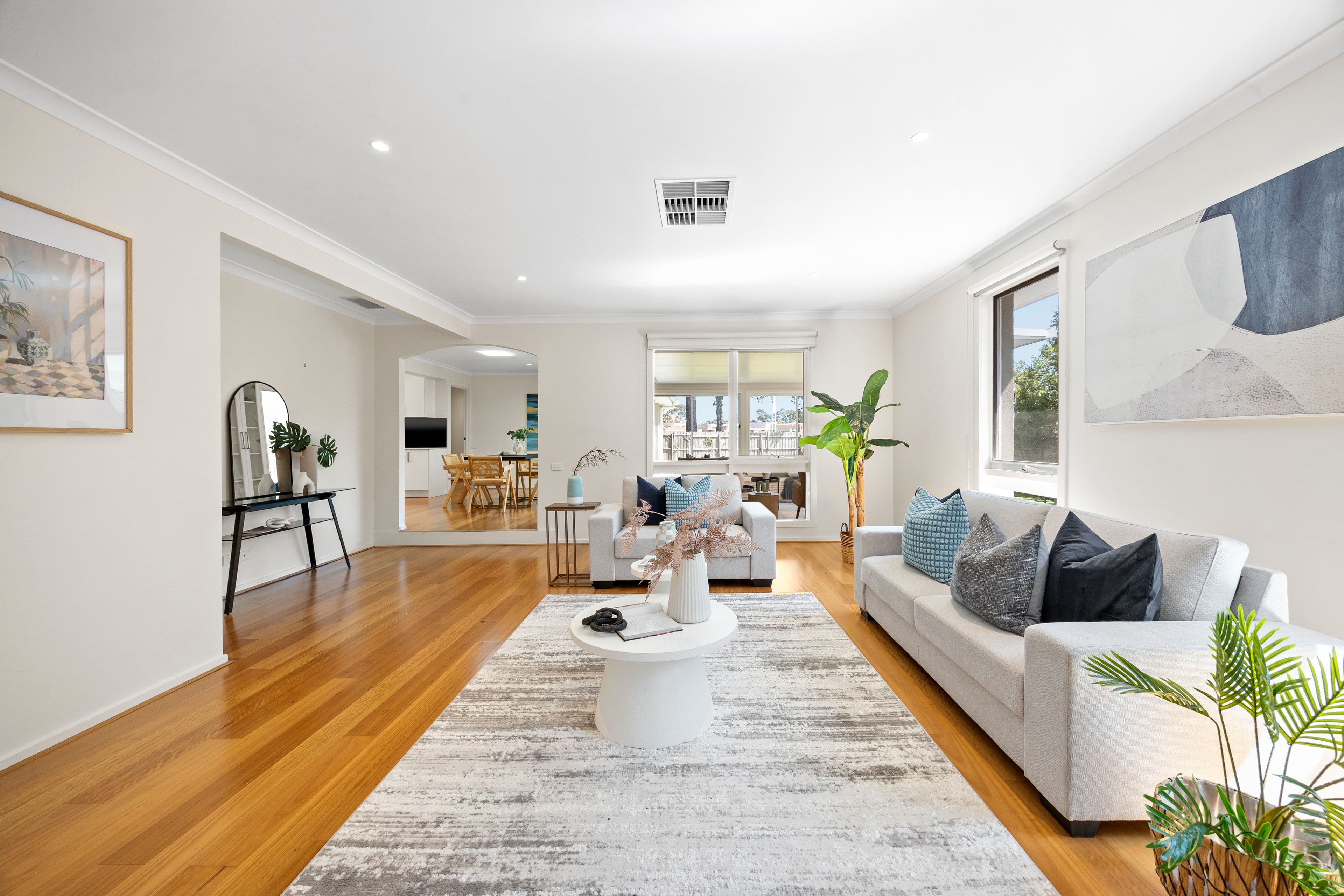 4 The Close , Scoresby VIC 3179, Scoresby - Thumbnail 2