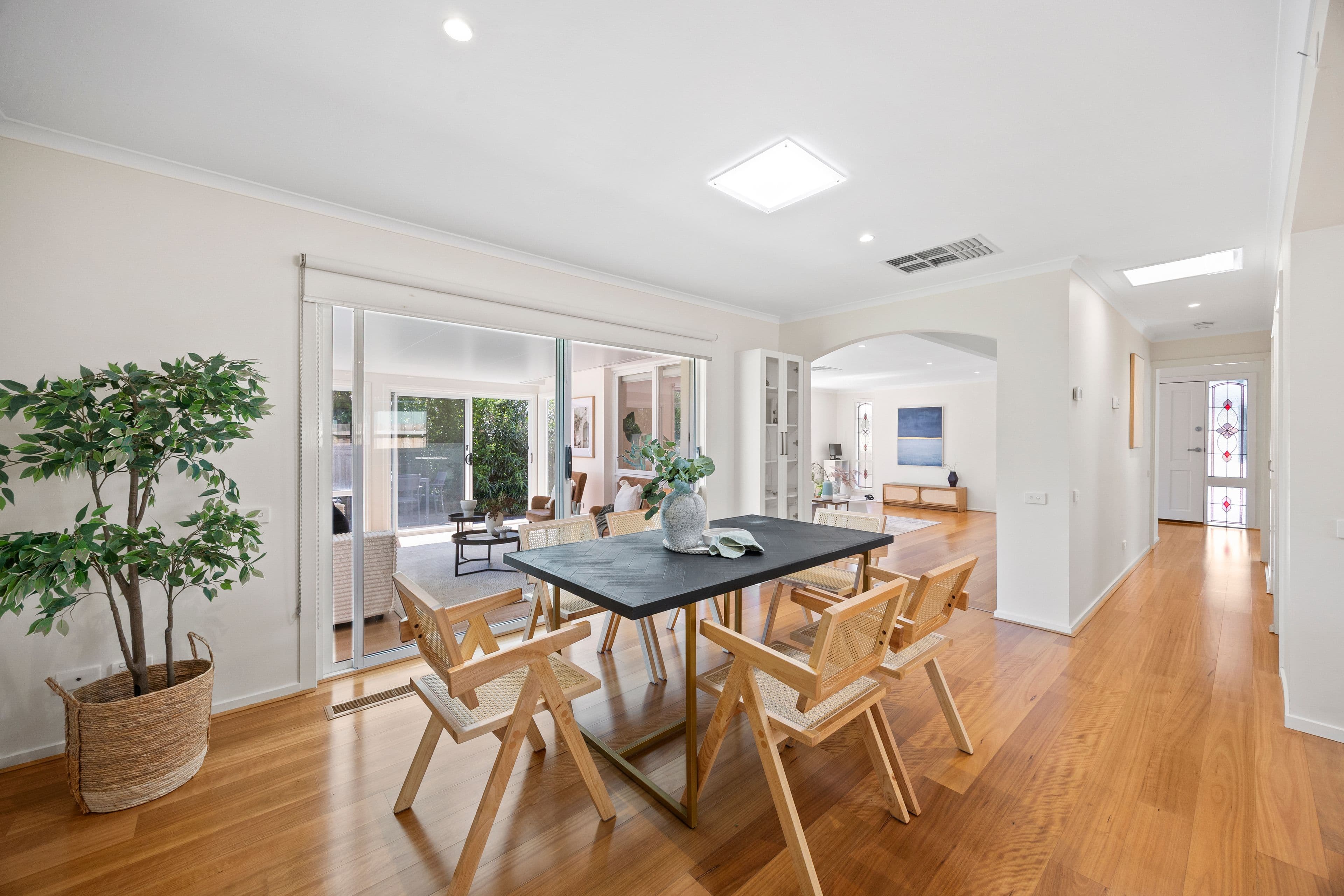 4 The Close , Scoresby VIC 3179, Scoresby - Thumbnail 6