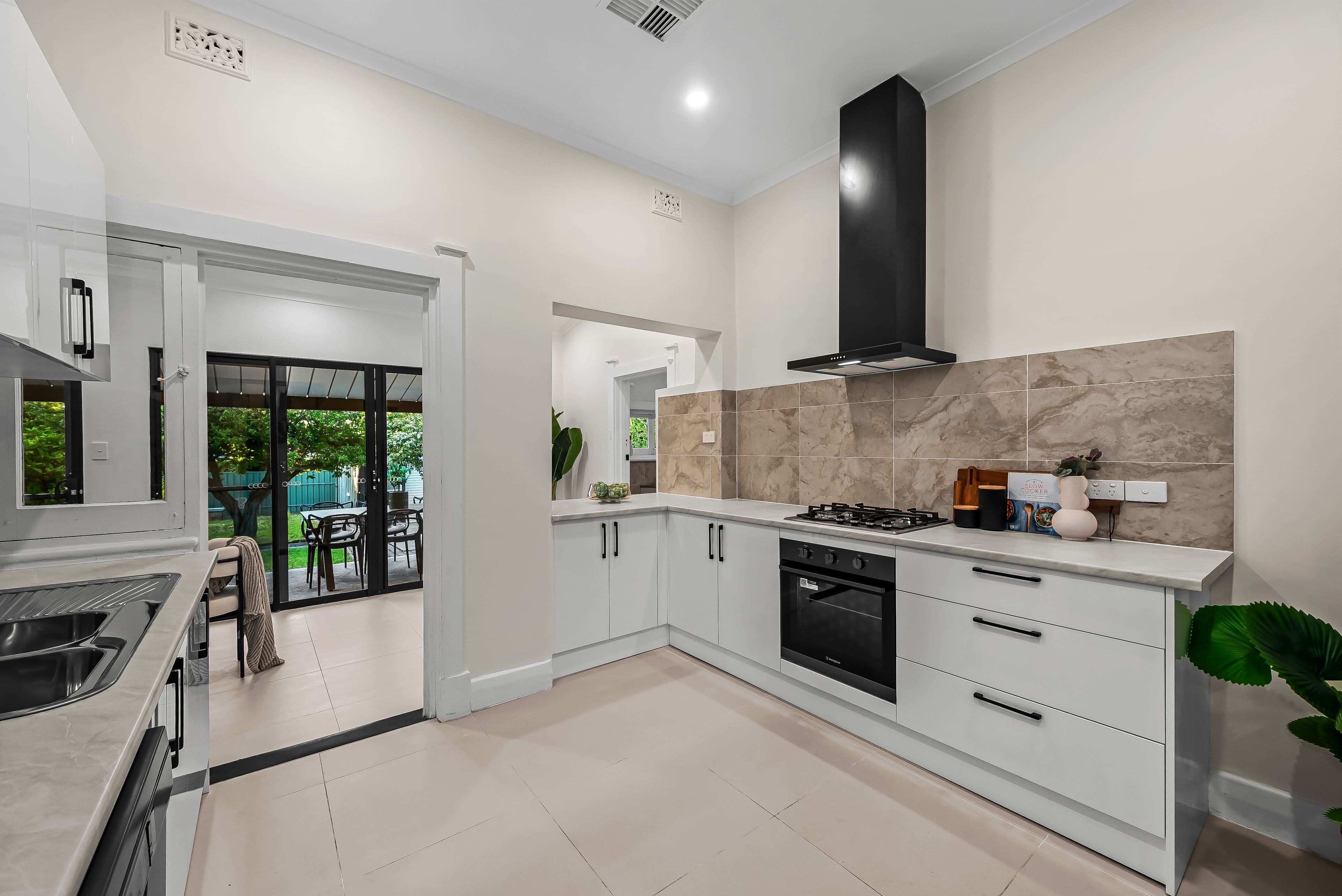 19 Russell Avenue, Hazelwood Park - Thumbnail 8
