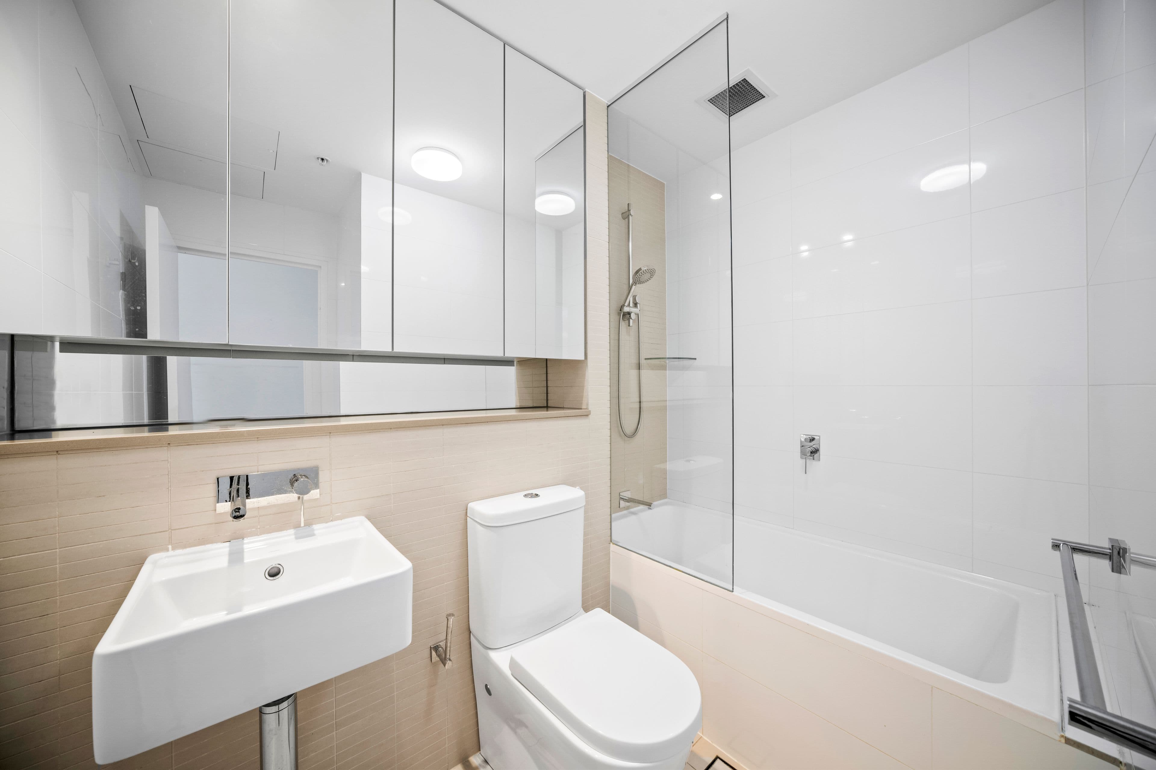 16 Brodie Spark Drive , Wolli Creek NSW 2205, Wolli Creek - Thumbnail 7