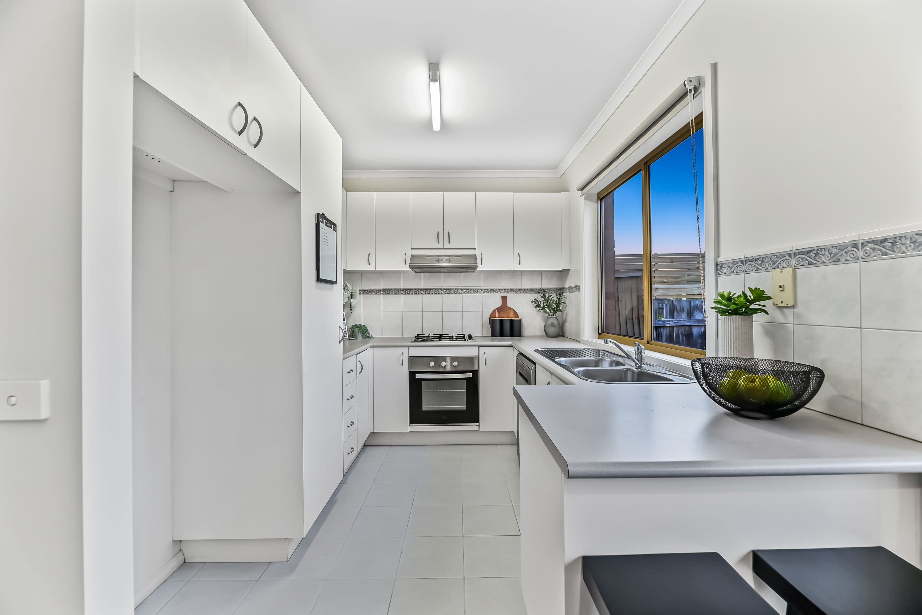 15 Margie Square , Narre Warren South VIC 3805, Narre Warren South - Thumbnail 4