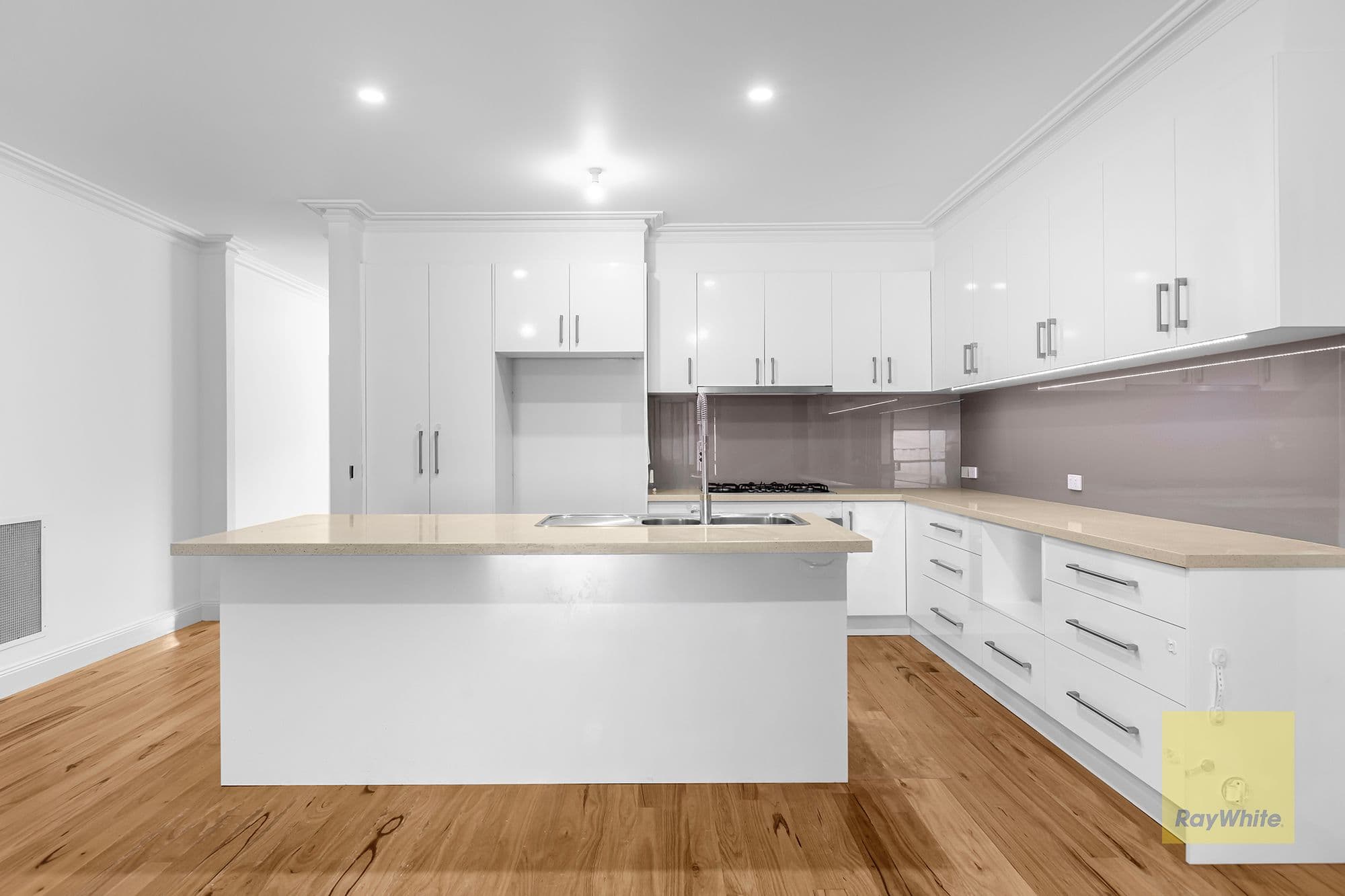 3 Hindmarsh Way, Taylors Hill - Thumbnail 8