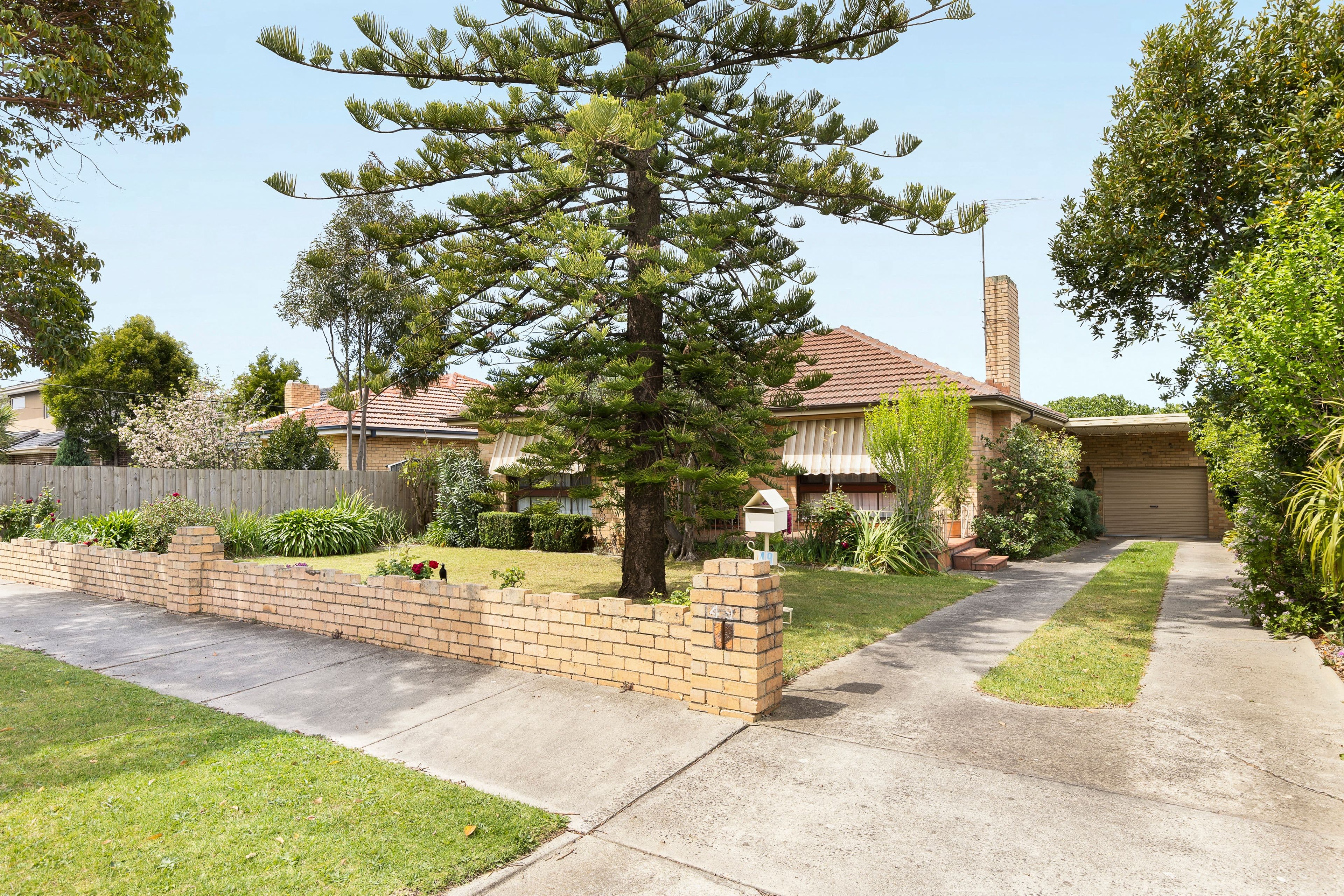 49 Hobbs Crescent , Reservoir VIC 3073, Reservoir - Thumbnail 3