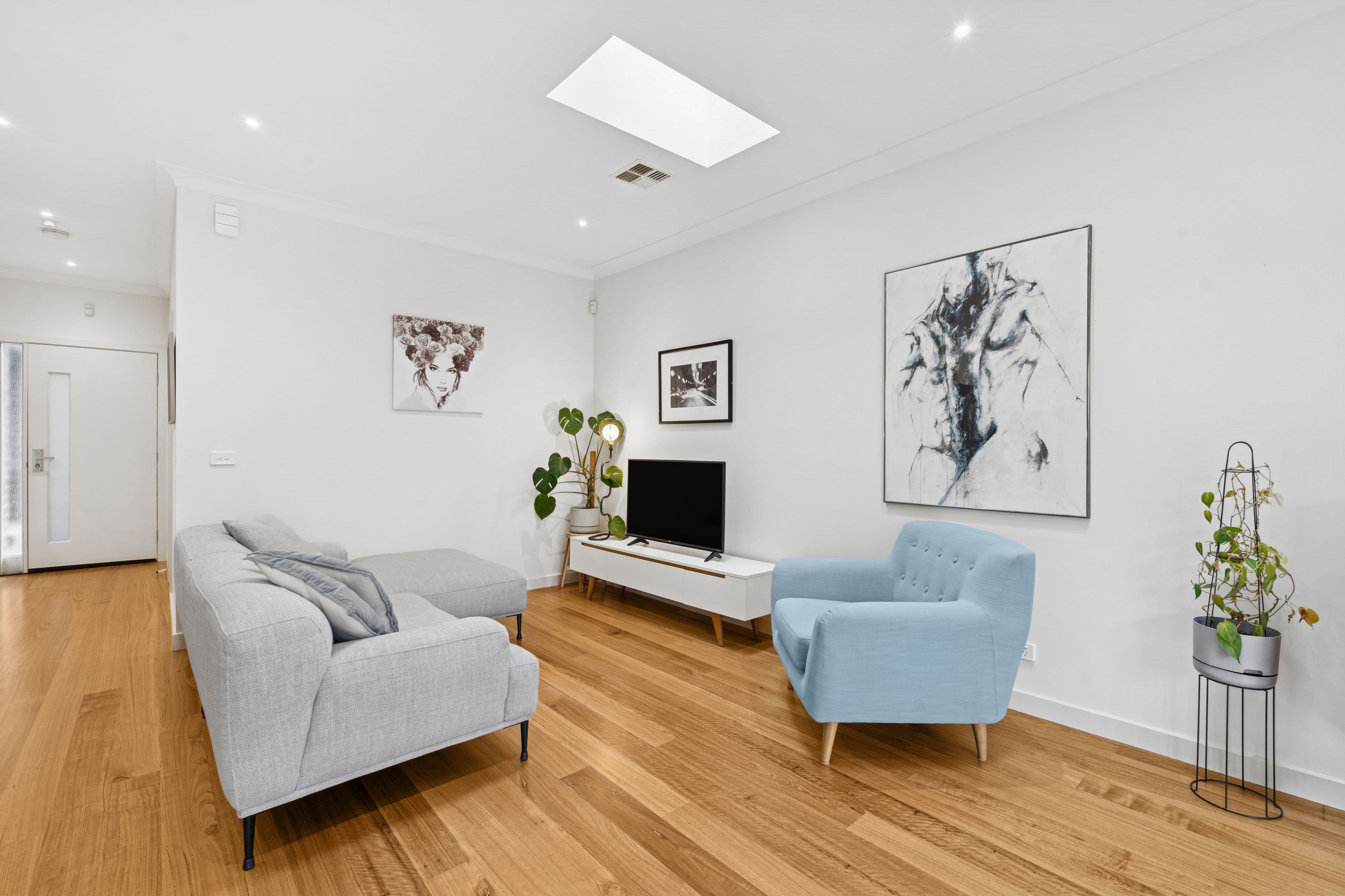 47 Barton Street , Reservoir VIC 3073, Reservoir - Thumbnail 3