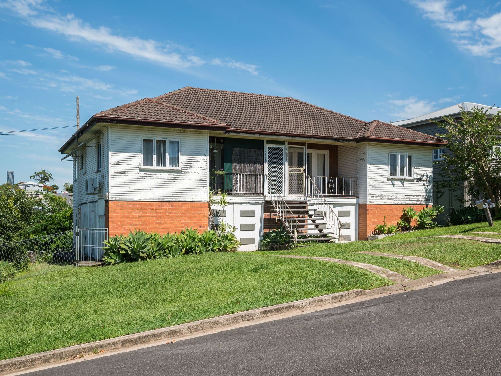 26 Carramar Street , Morningside QLD 4170, Morningside - Thumbnail 2