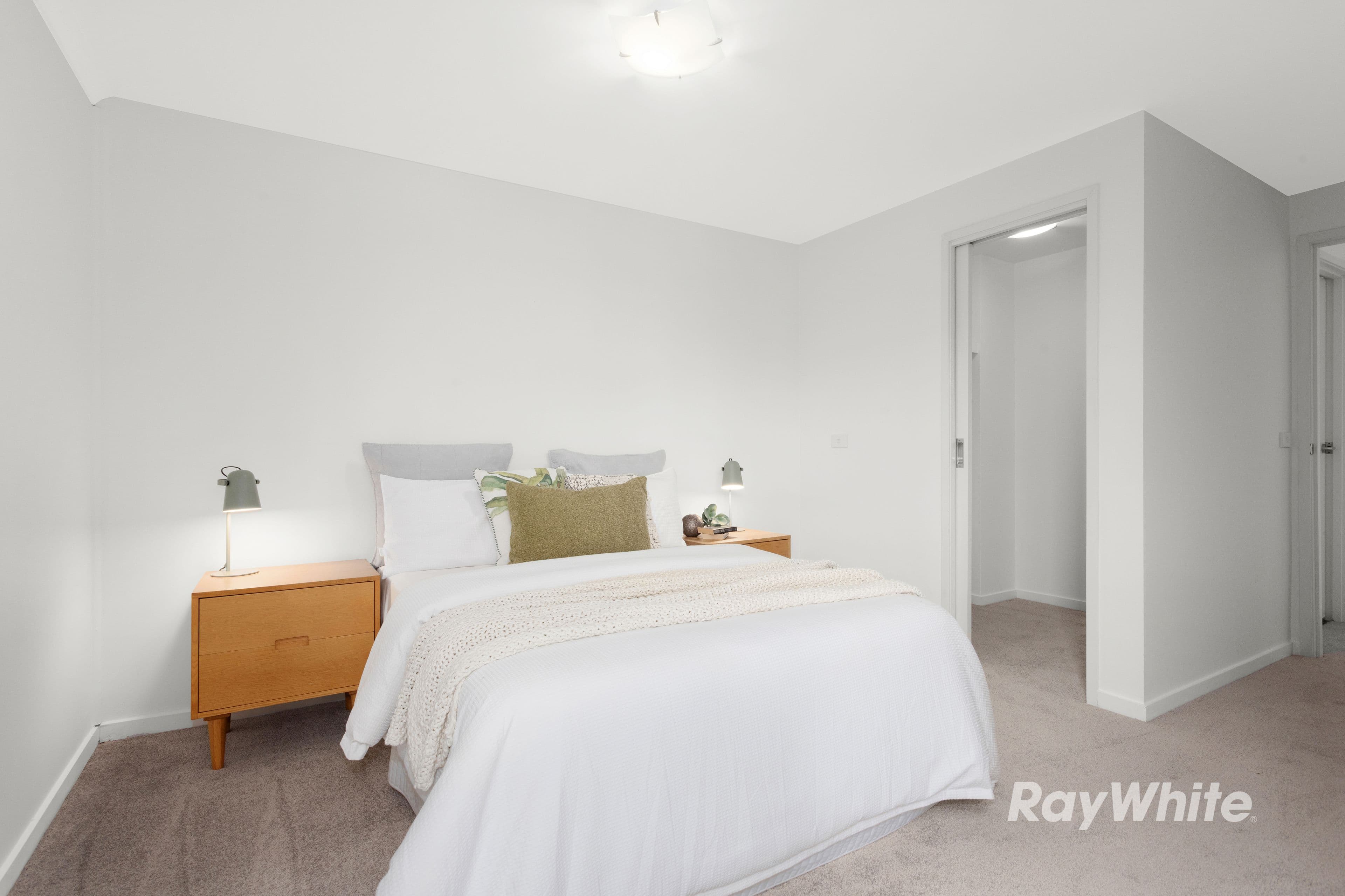 17 Shepparson Avenue , Carnegie VIC 3163, Carnegie - Thumbnail 2